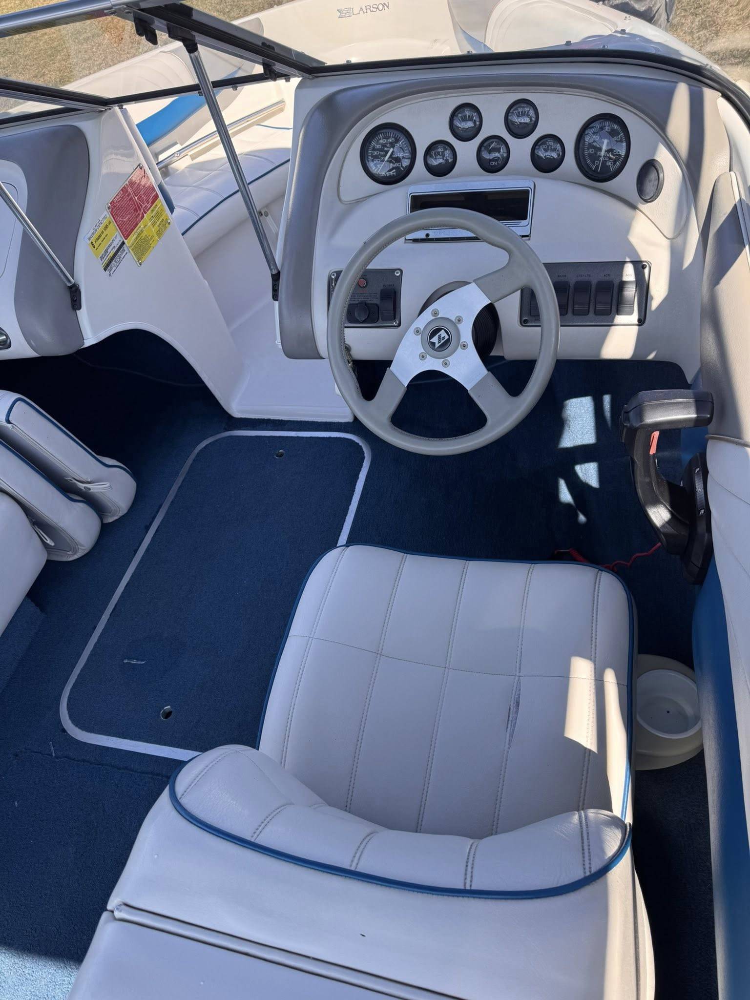 1996 Larson 174-7