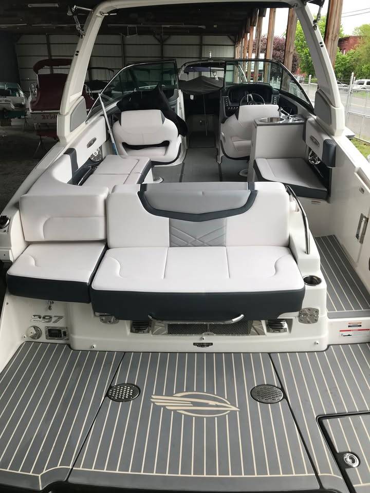 2019 Chaparral 297ssx-3