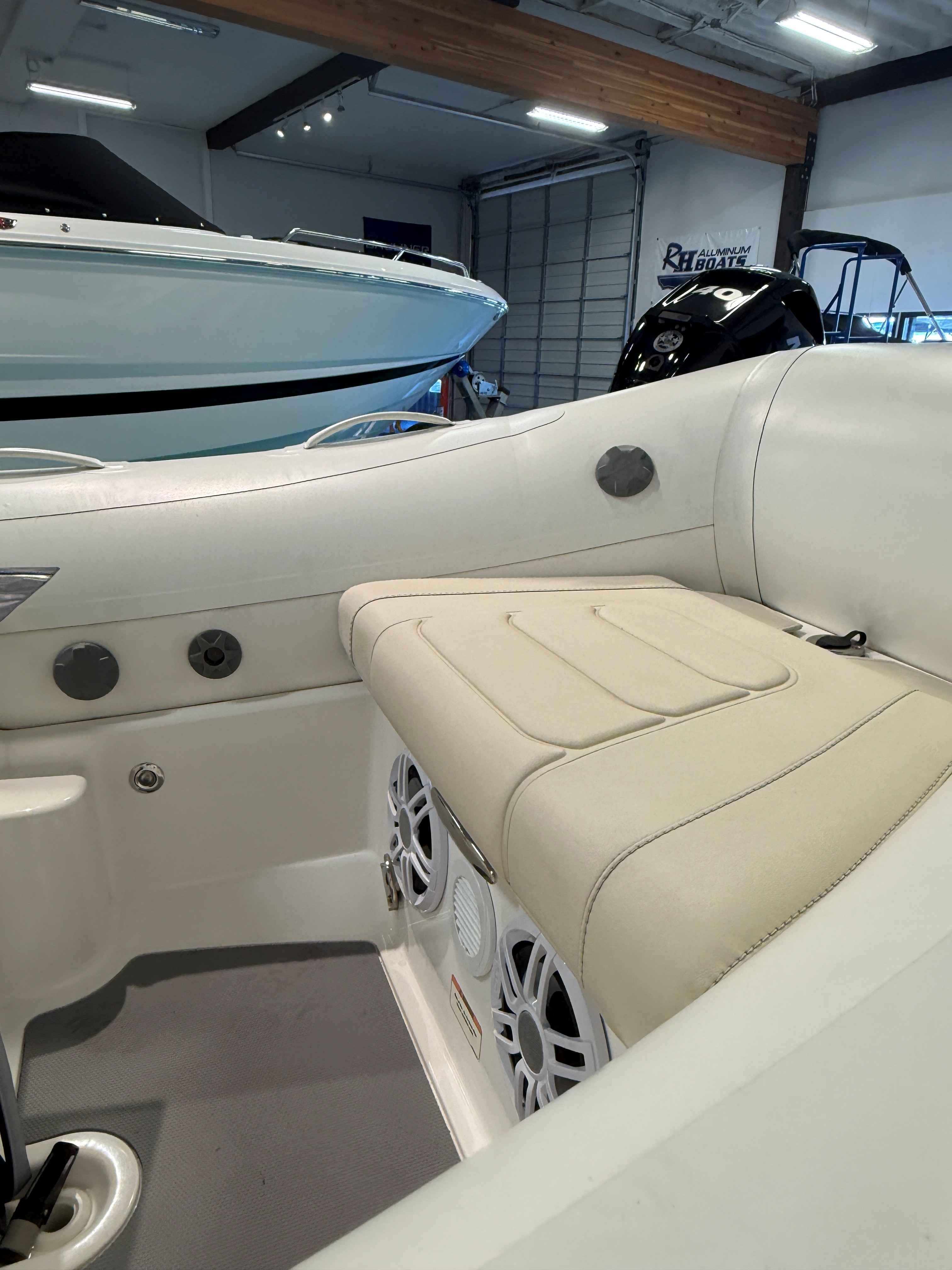 2021 Williams Jet Tender Sportjet345-6