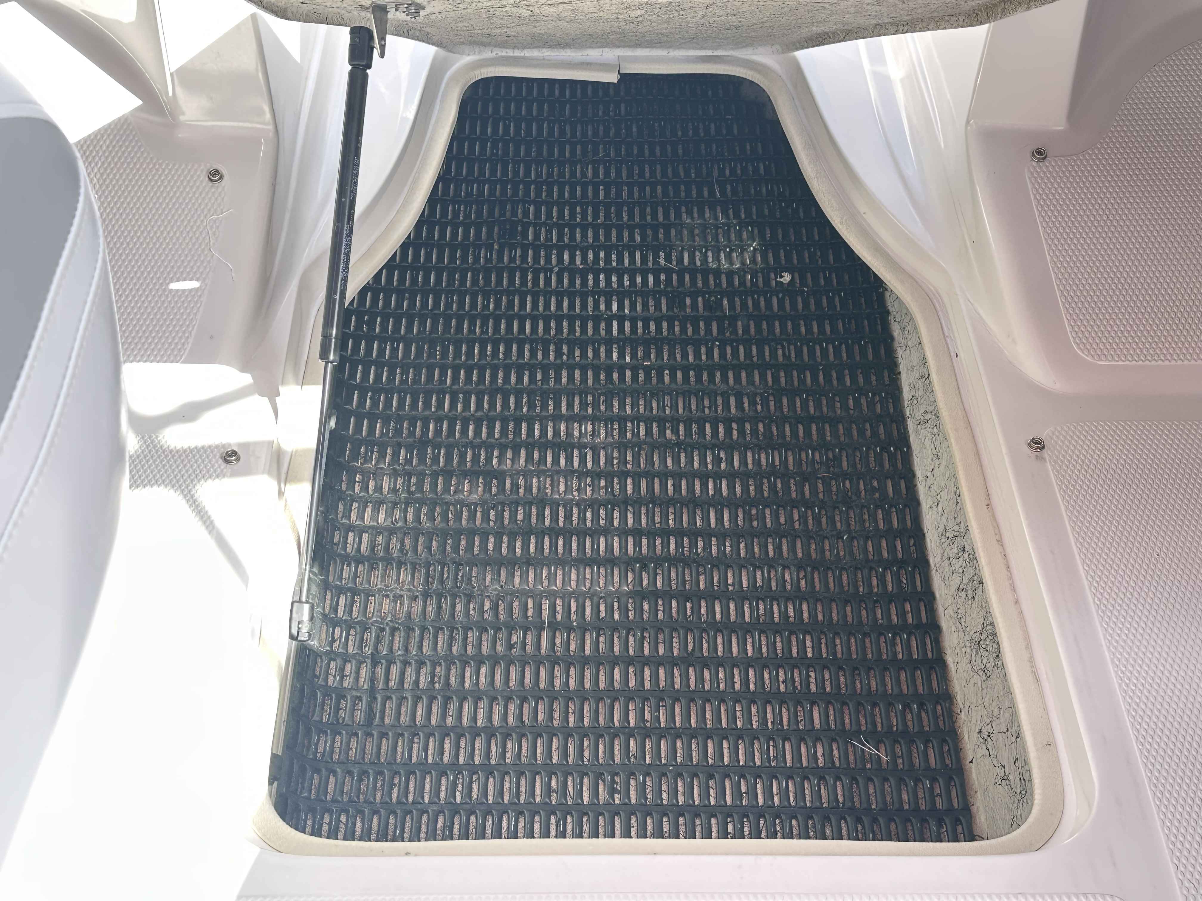 2006 Reinell 220 LSE -7