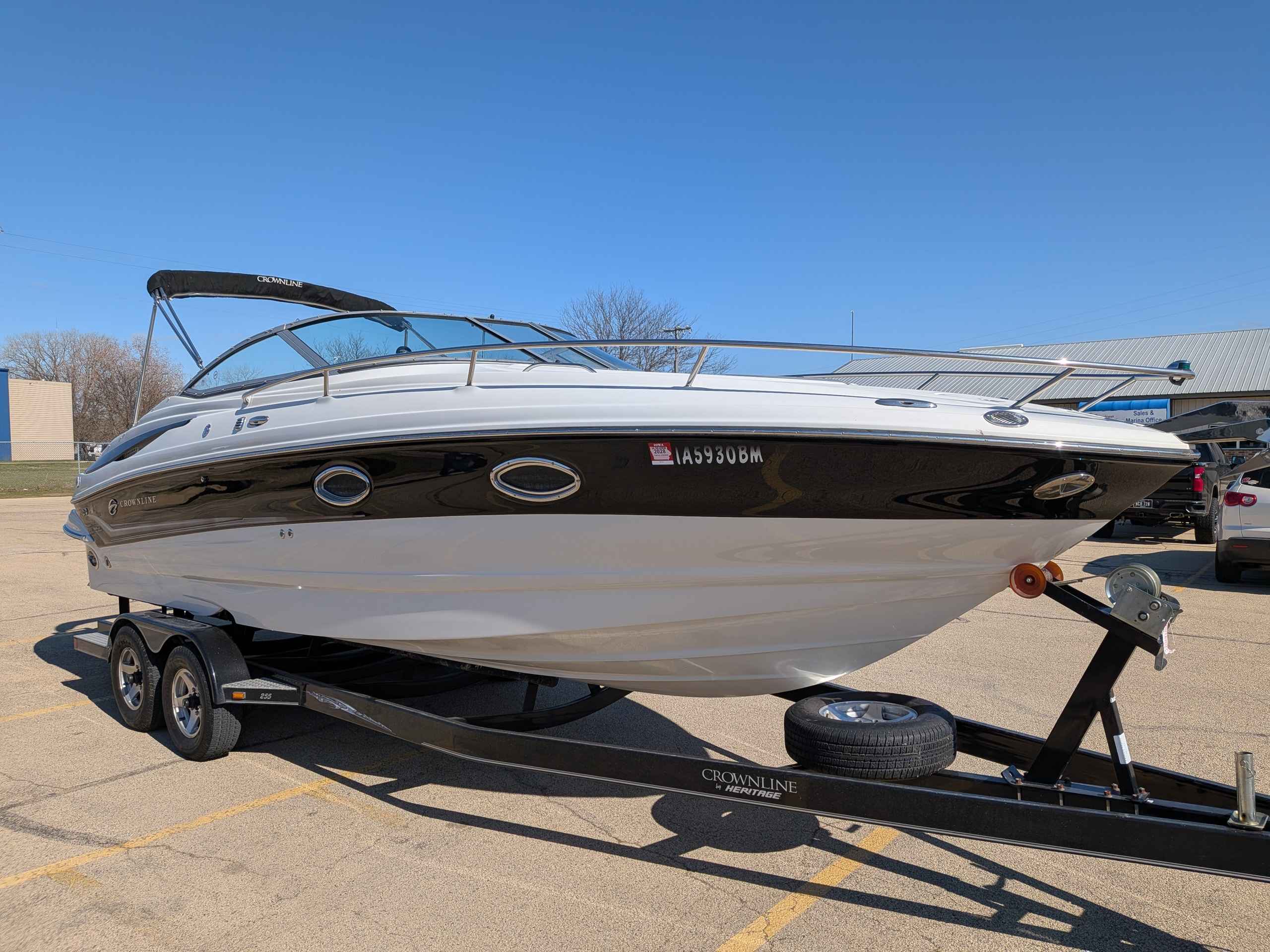 boat-carouselImage-image