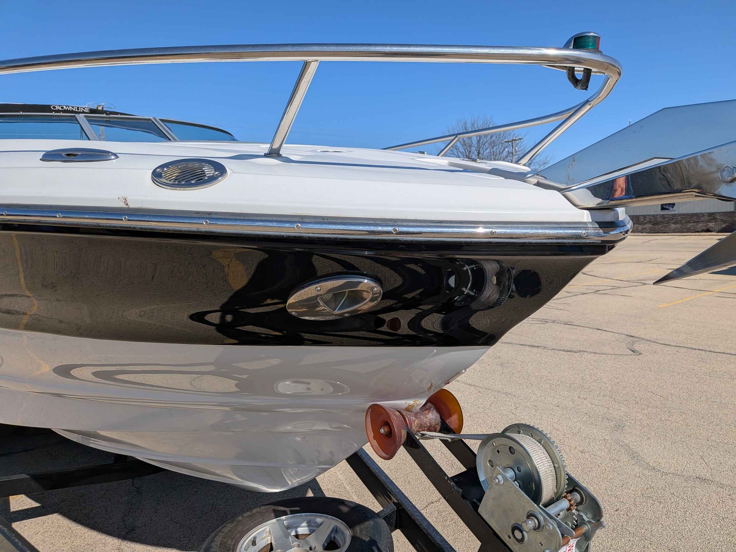 boat-carouselImage-image