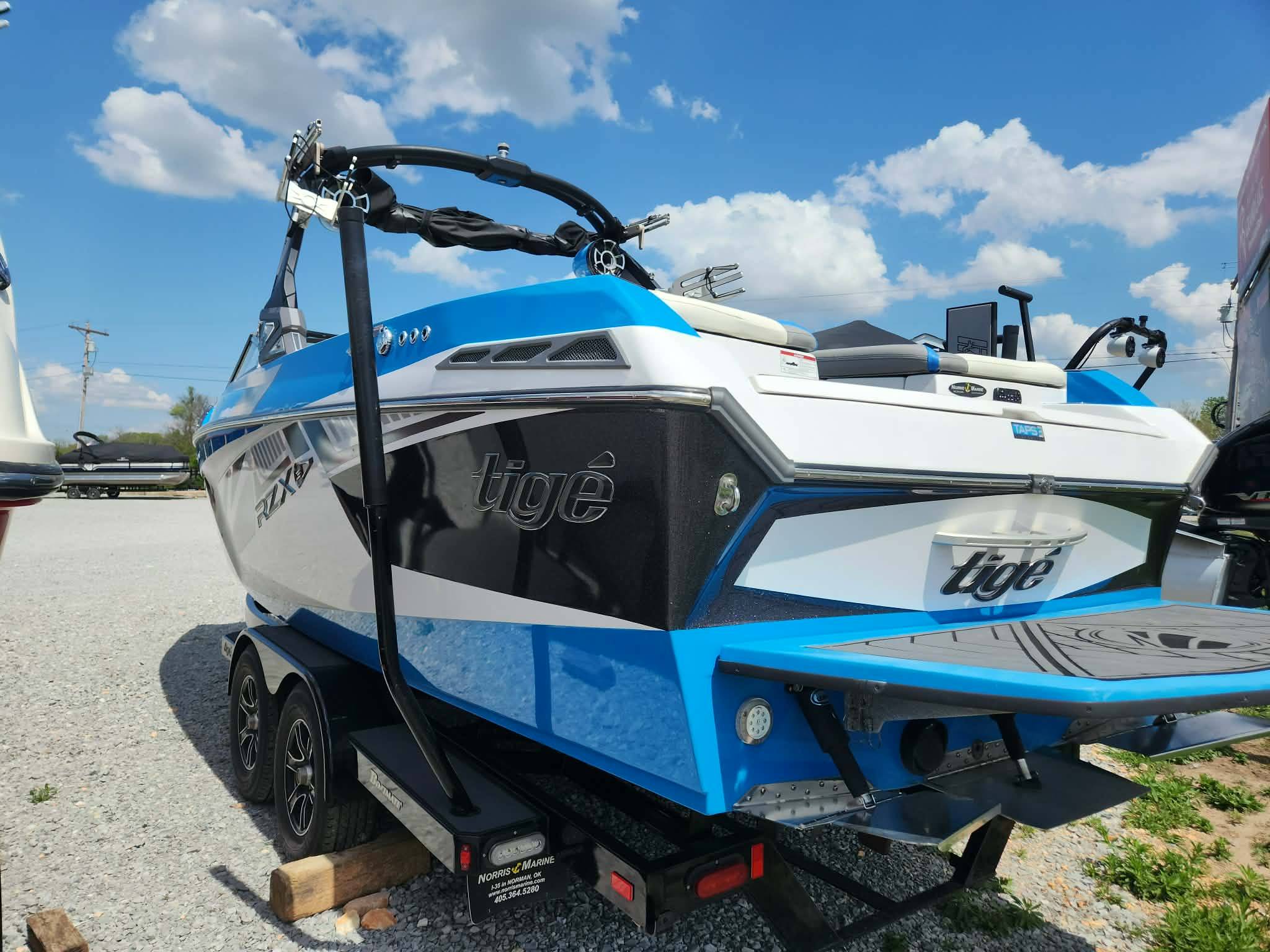 2017 TIGE RZX3/SK WITH TRAILER-9