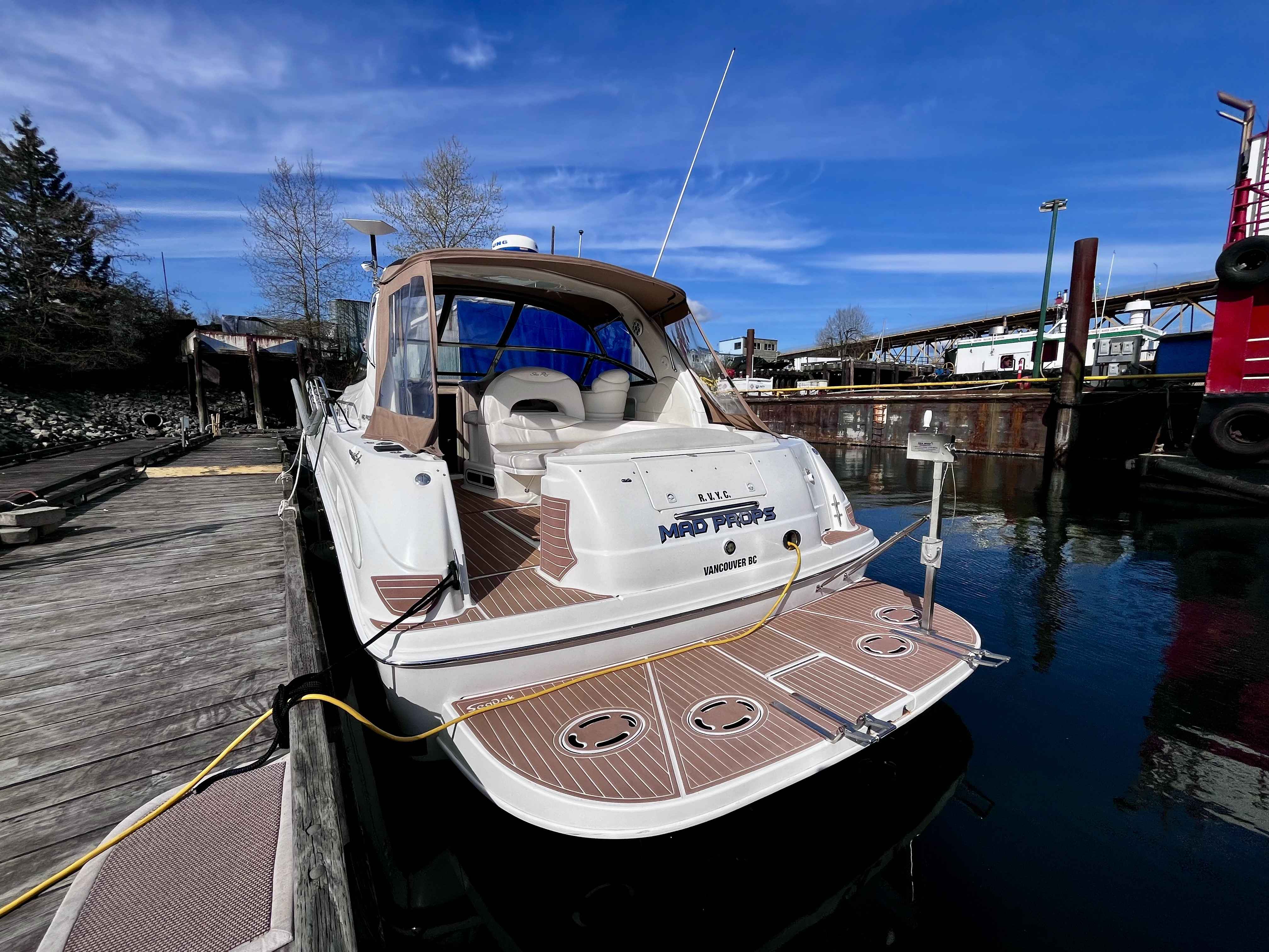 Pre-Owned 2000 Sea ray Sundancer 380 for Sale | Vancouver, BC | M&P Yacht Centre | 63640e094b86ba9ee3014ed6
