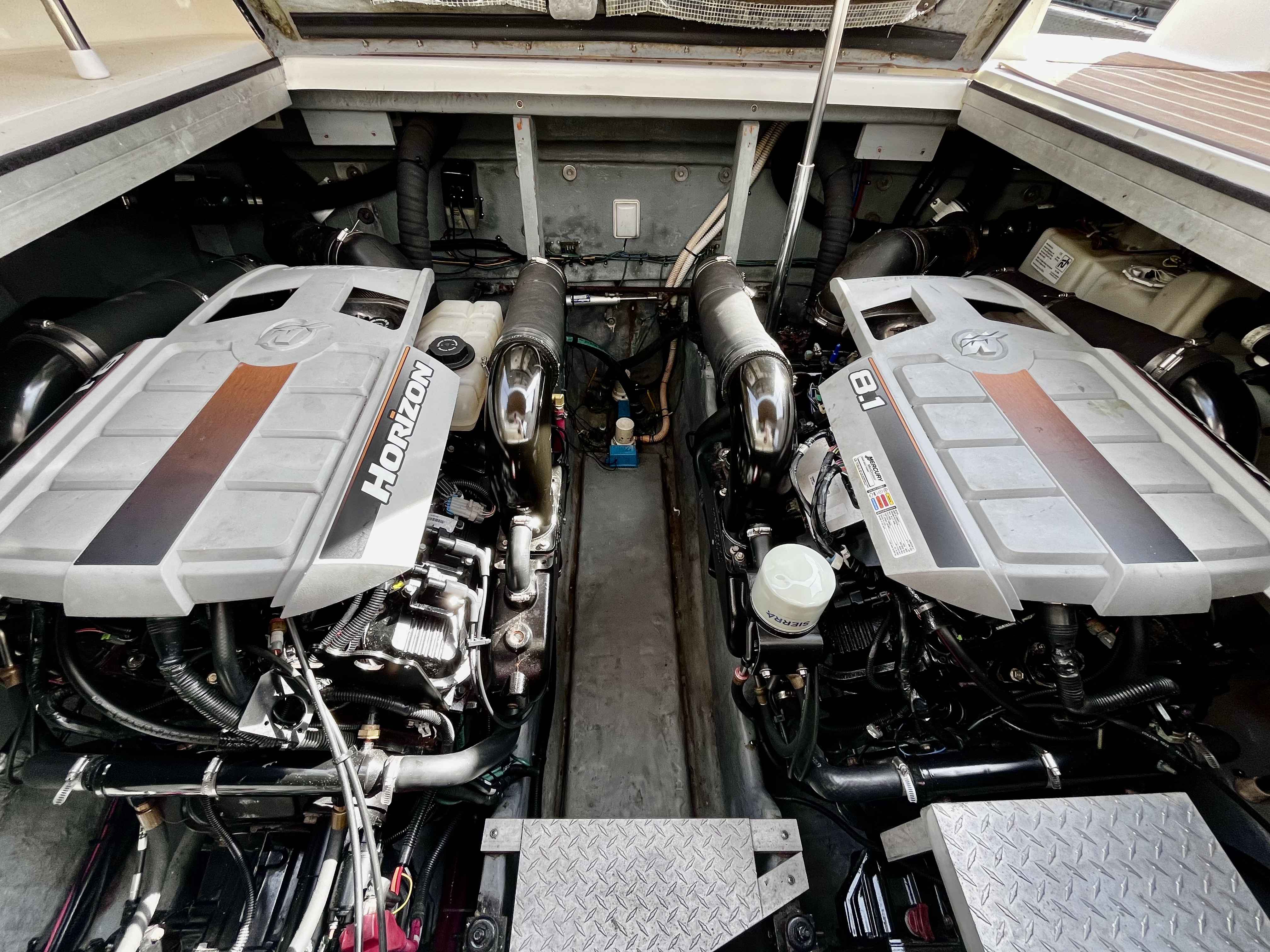 Pre-Owned 2000 Sea ray Sundancer 380 for Sale | Vancouver, BC | M&P Yacht Centre | 63640e094b86ba9ee3014ed6