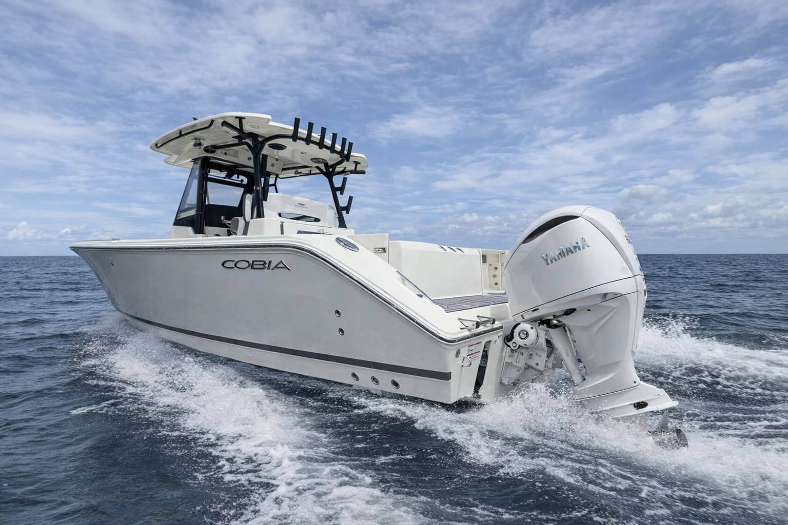 2026 Cobia 305 CC