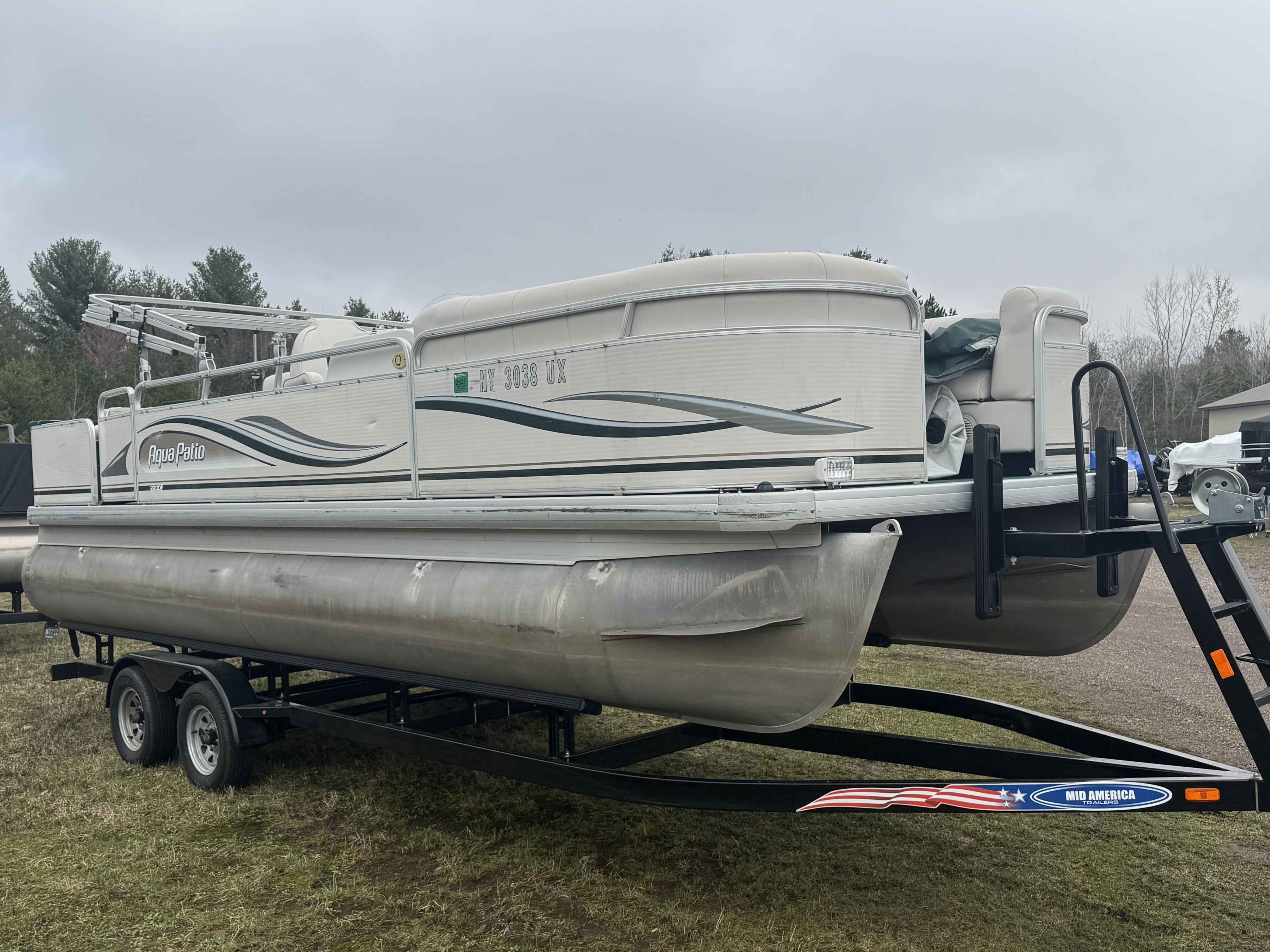 boat-carouselImage-image