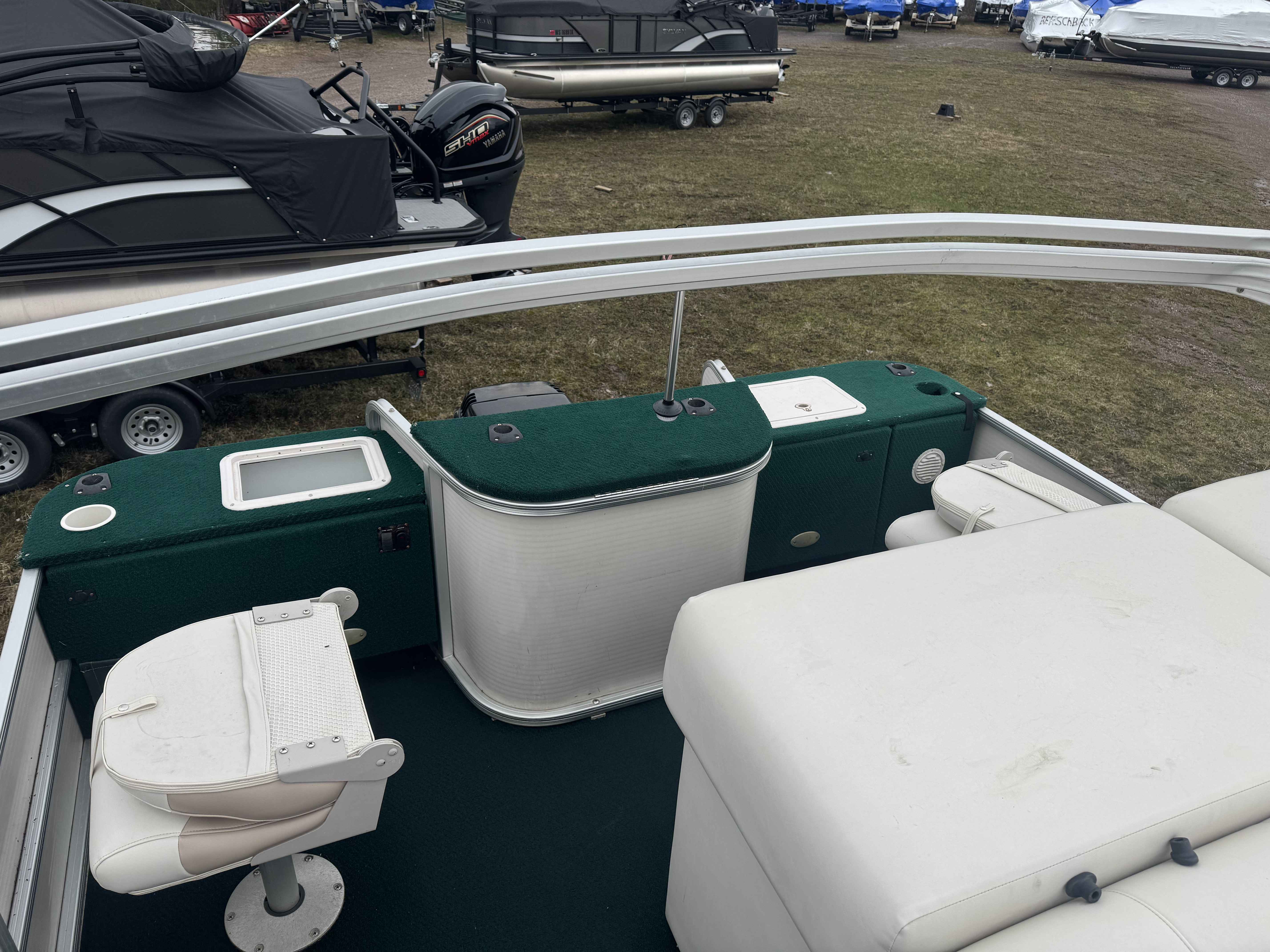 boat-carouselImage-image