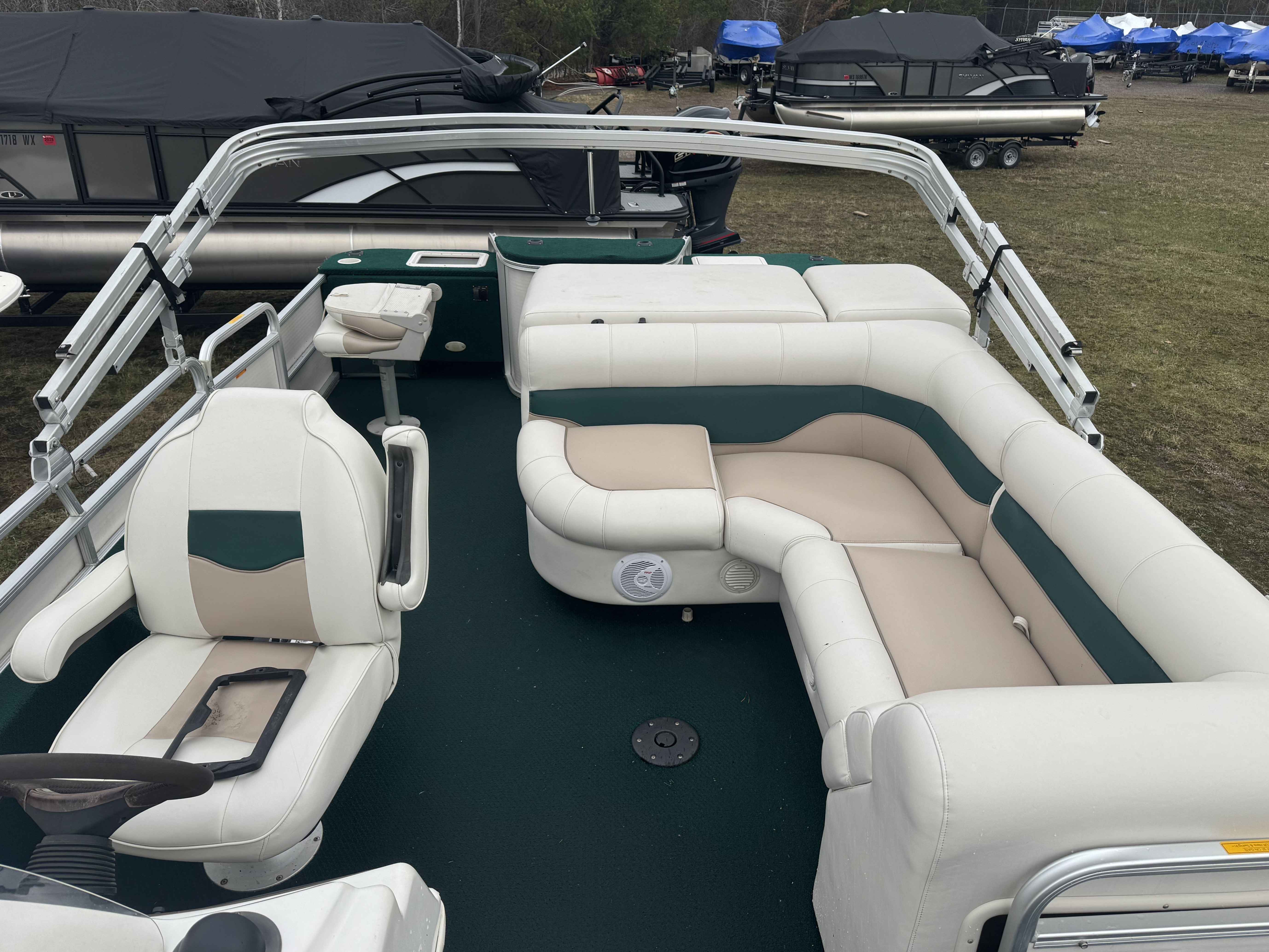 boat-carouselImage-image