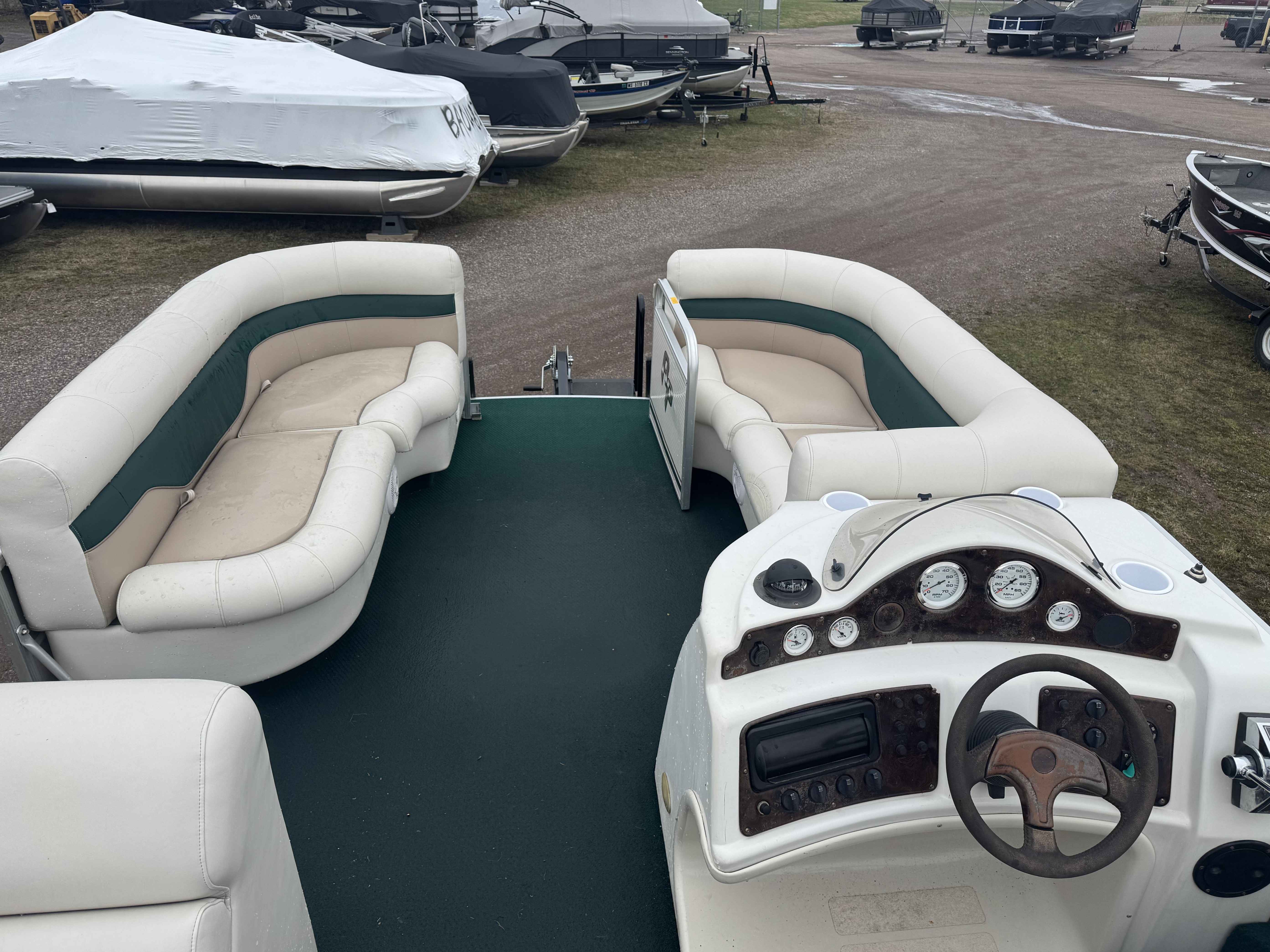 boat-carouselImage-image