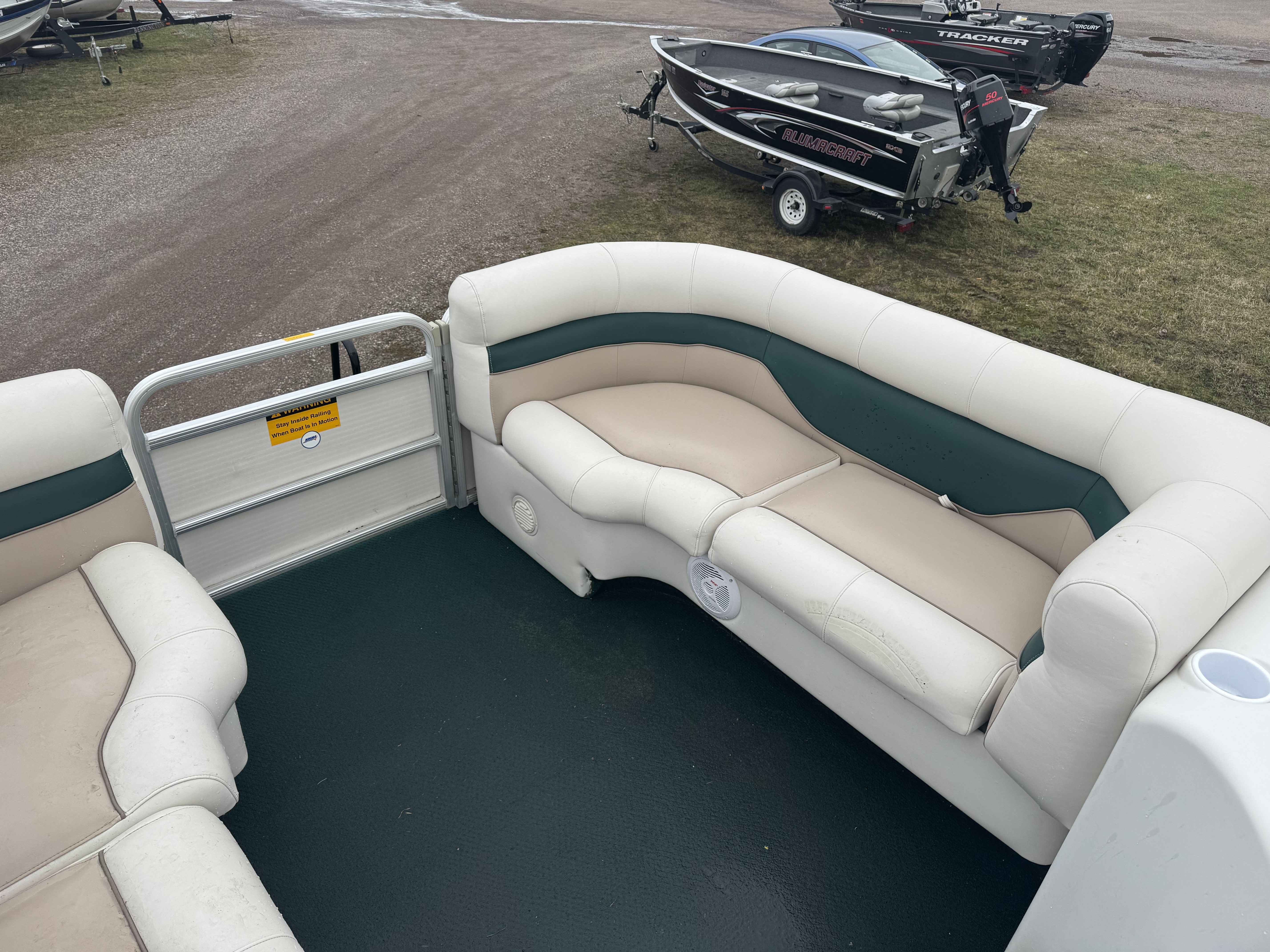 boat-carouselImage-image