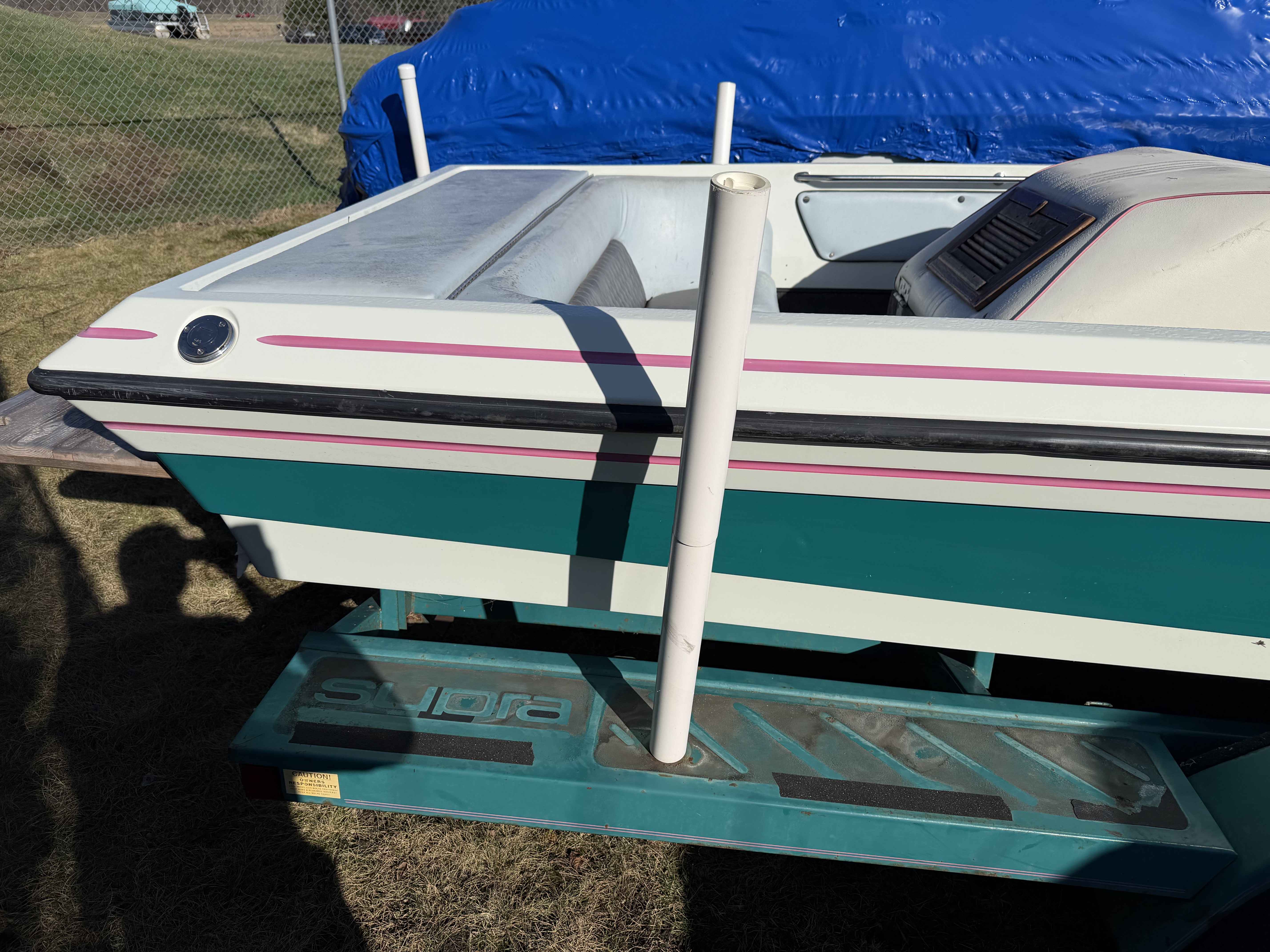 boat-carouselImage-image