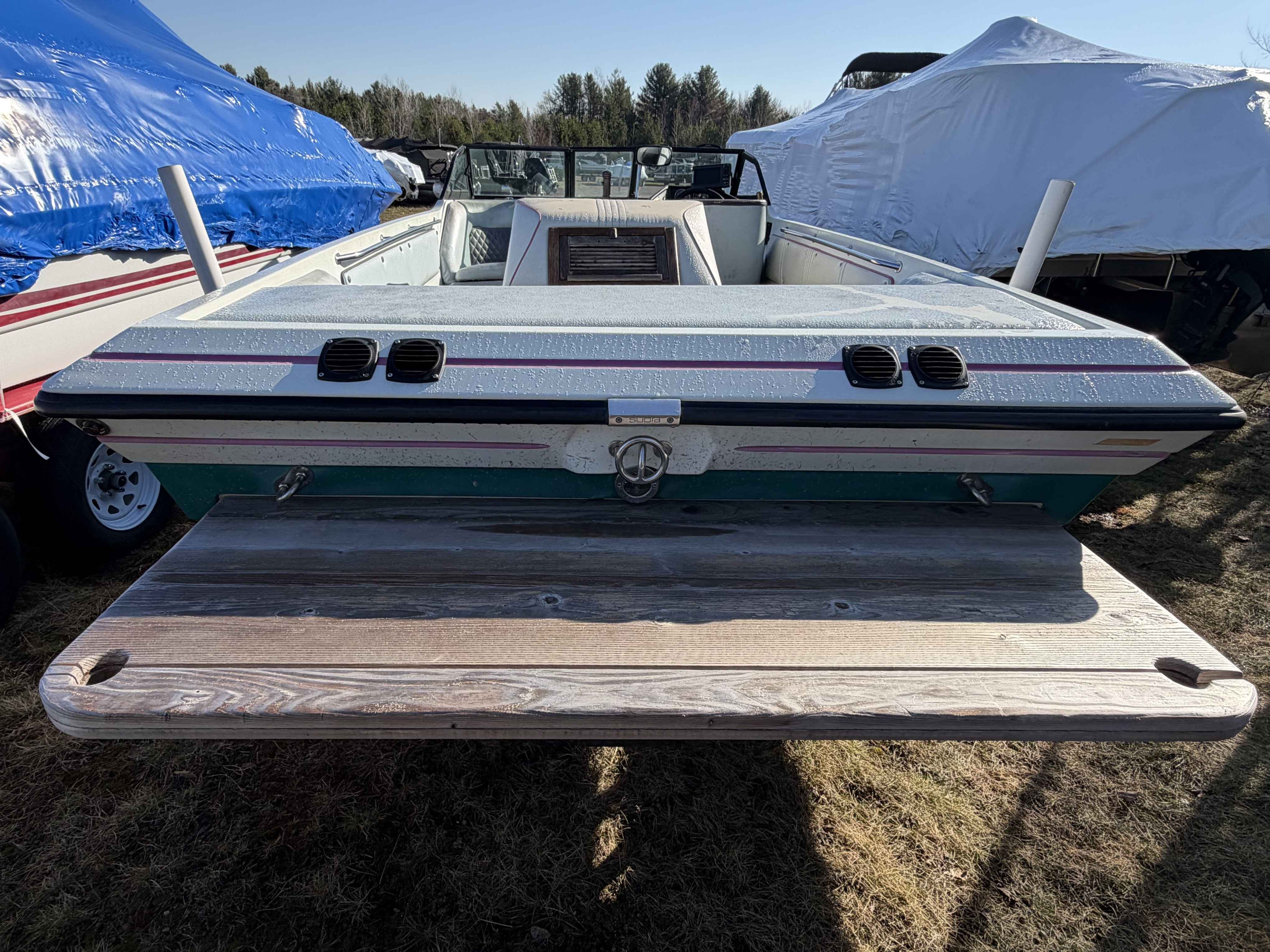 boat-carouselImage-image