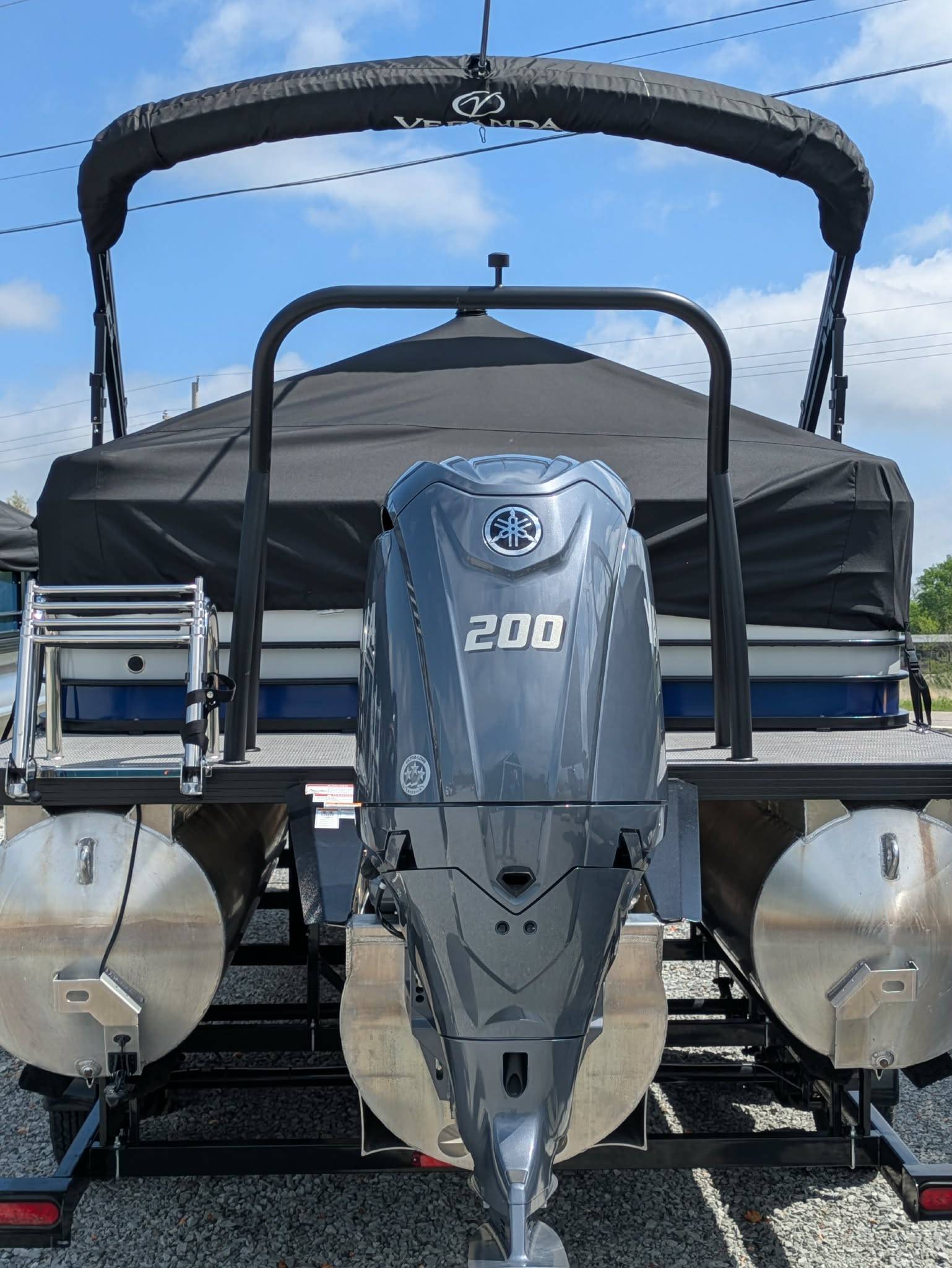  2026 Veranda Vista Sport VS22RC Tritoon w/ Yamaha F200LC + Trailer-20
