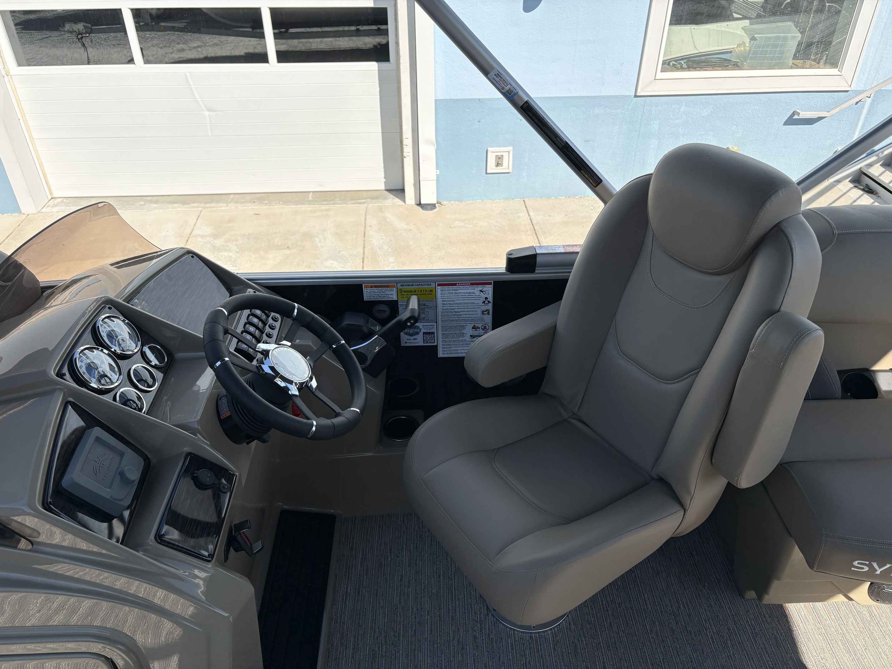 2026 Sylvan 8520 LZ-8