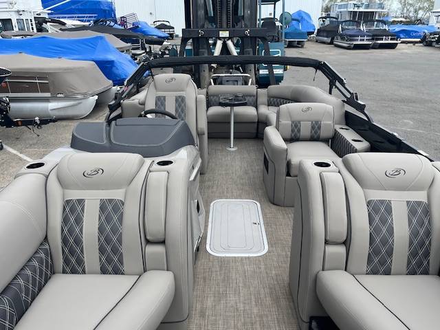 boat-carouselImage-image