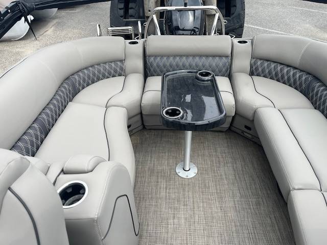 boat-carouselImage-image