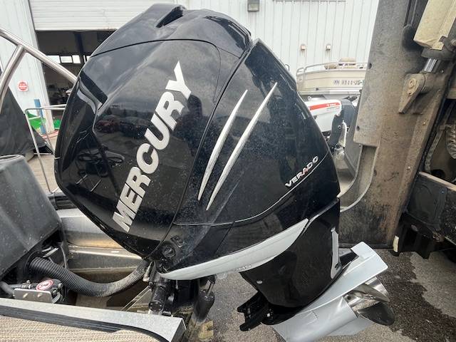 boat-carouselImage-image