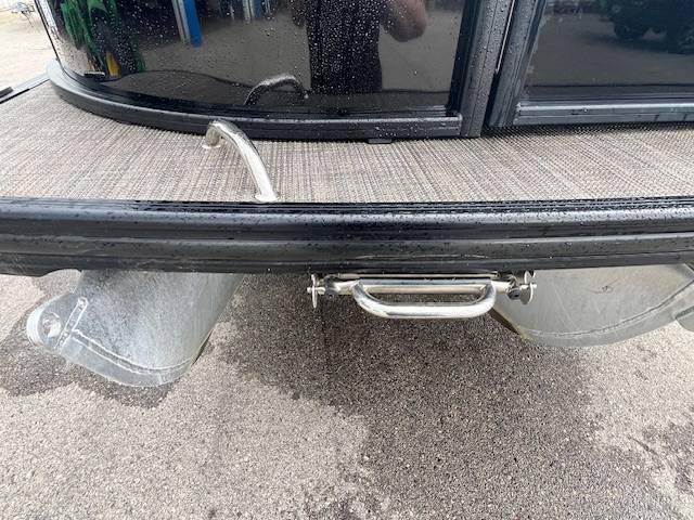 boat-carouselImage-image