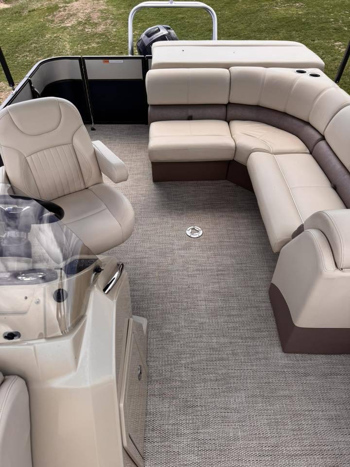 2017 Crest III 230-8