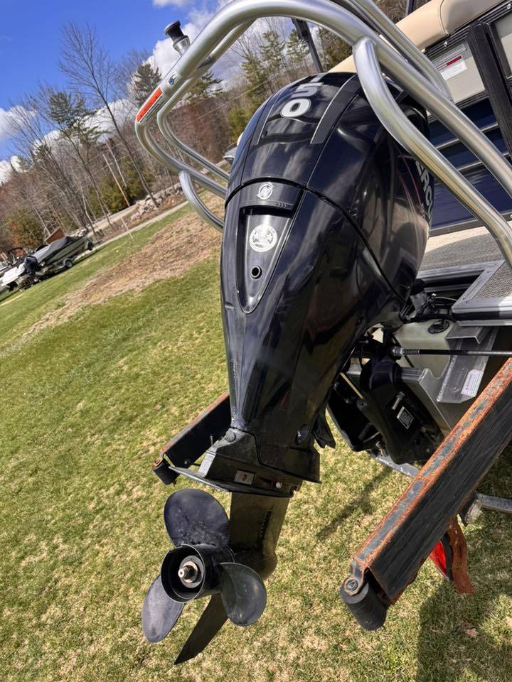 2017 Crest III 230-10