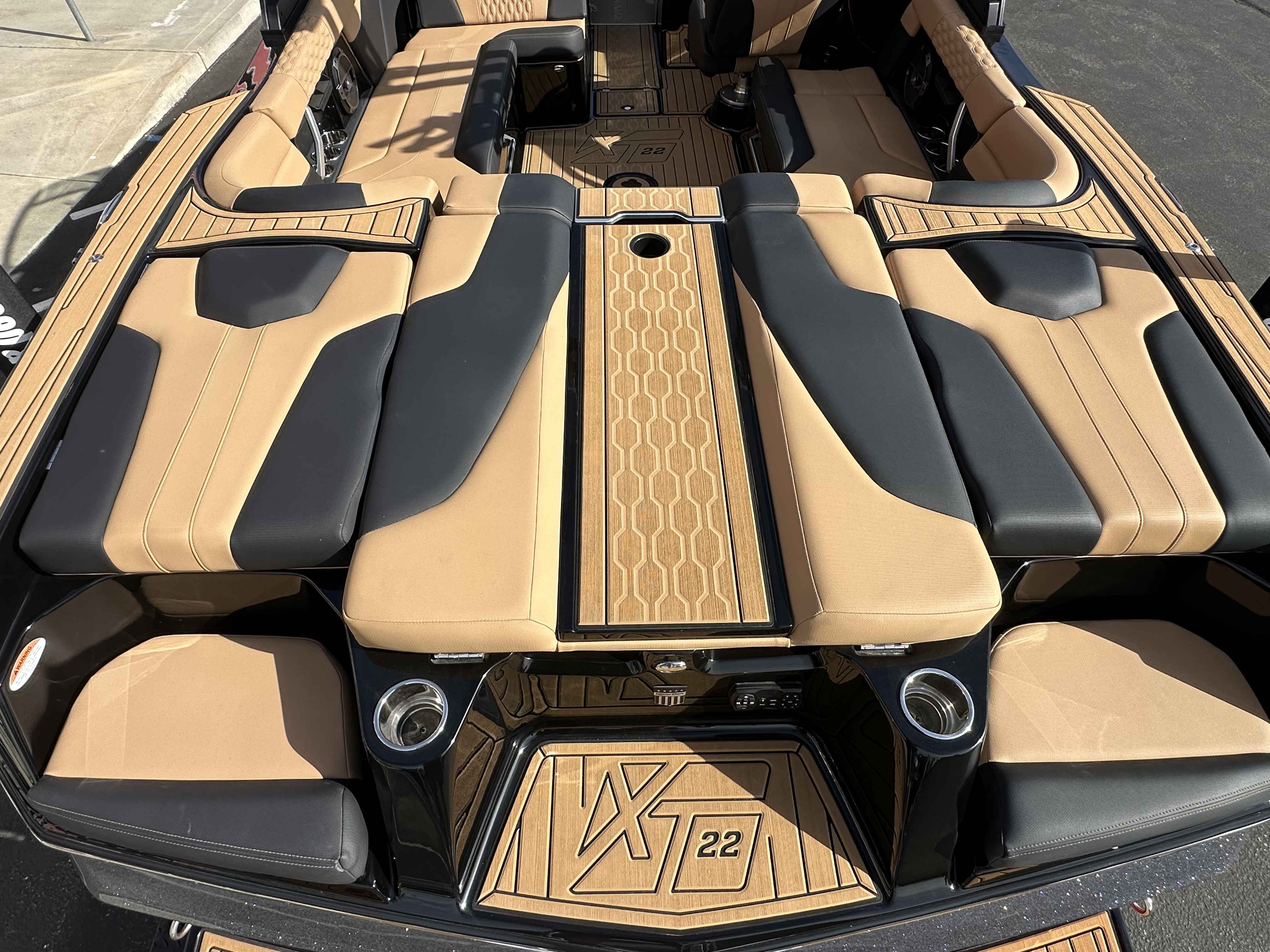 2022 Mastercraft XT22-7