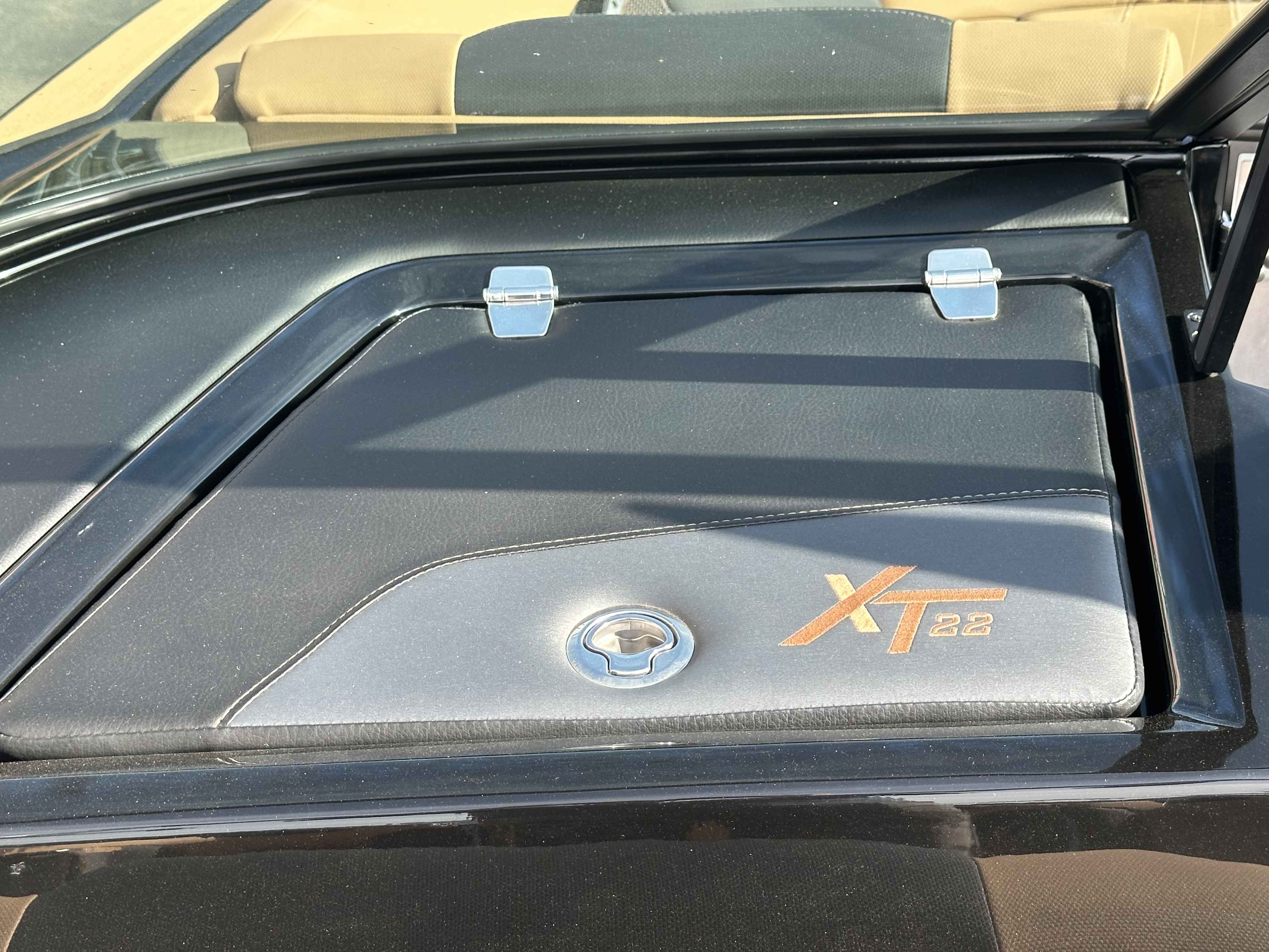 2022 Mastercraft XT22-15