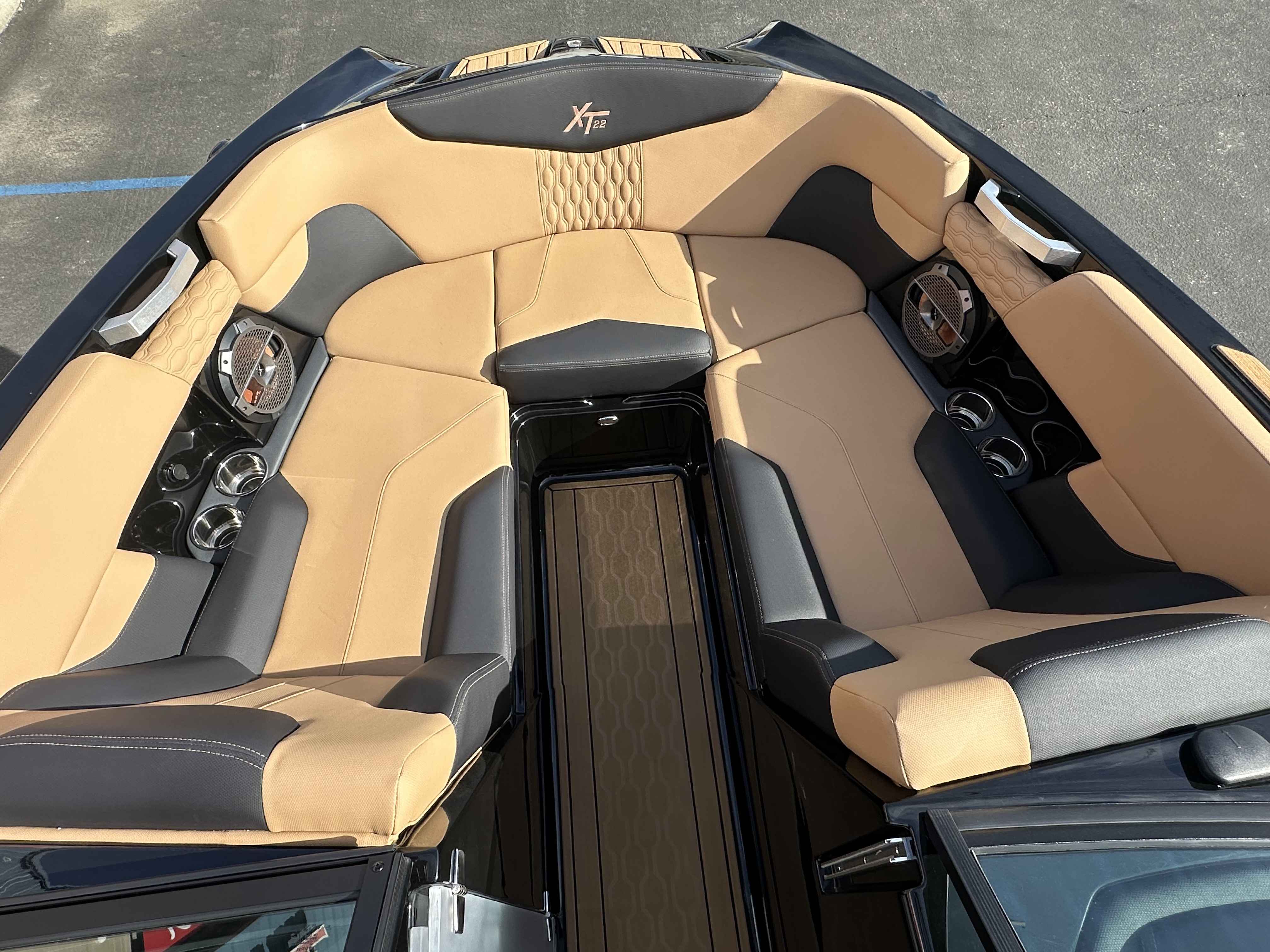 2022 Mastercraft XT22-10
