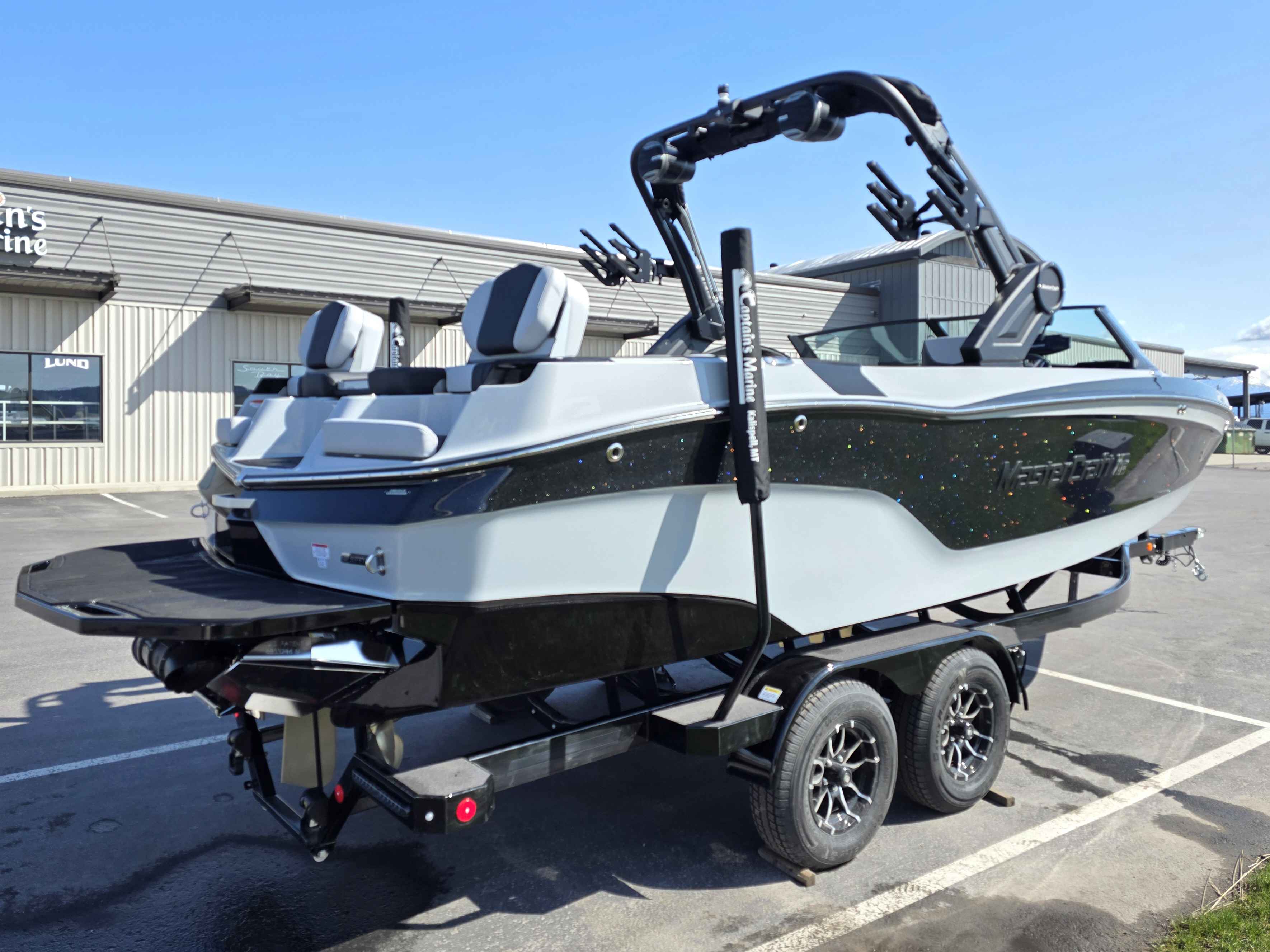 dummy-boat-img