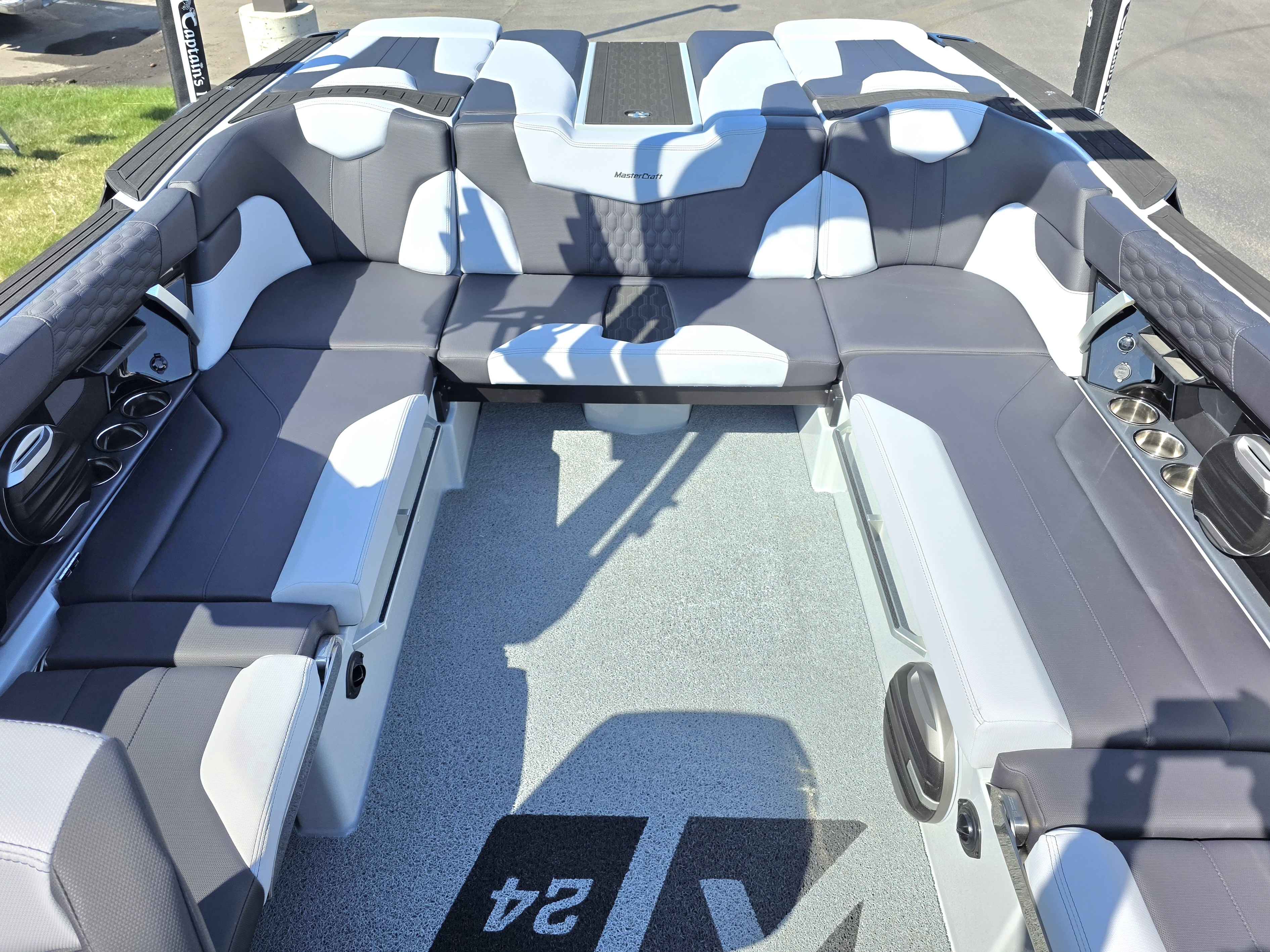 dummy-boat-img
