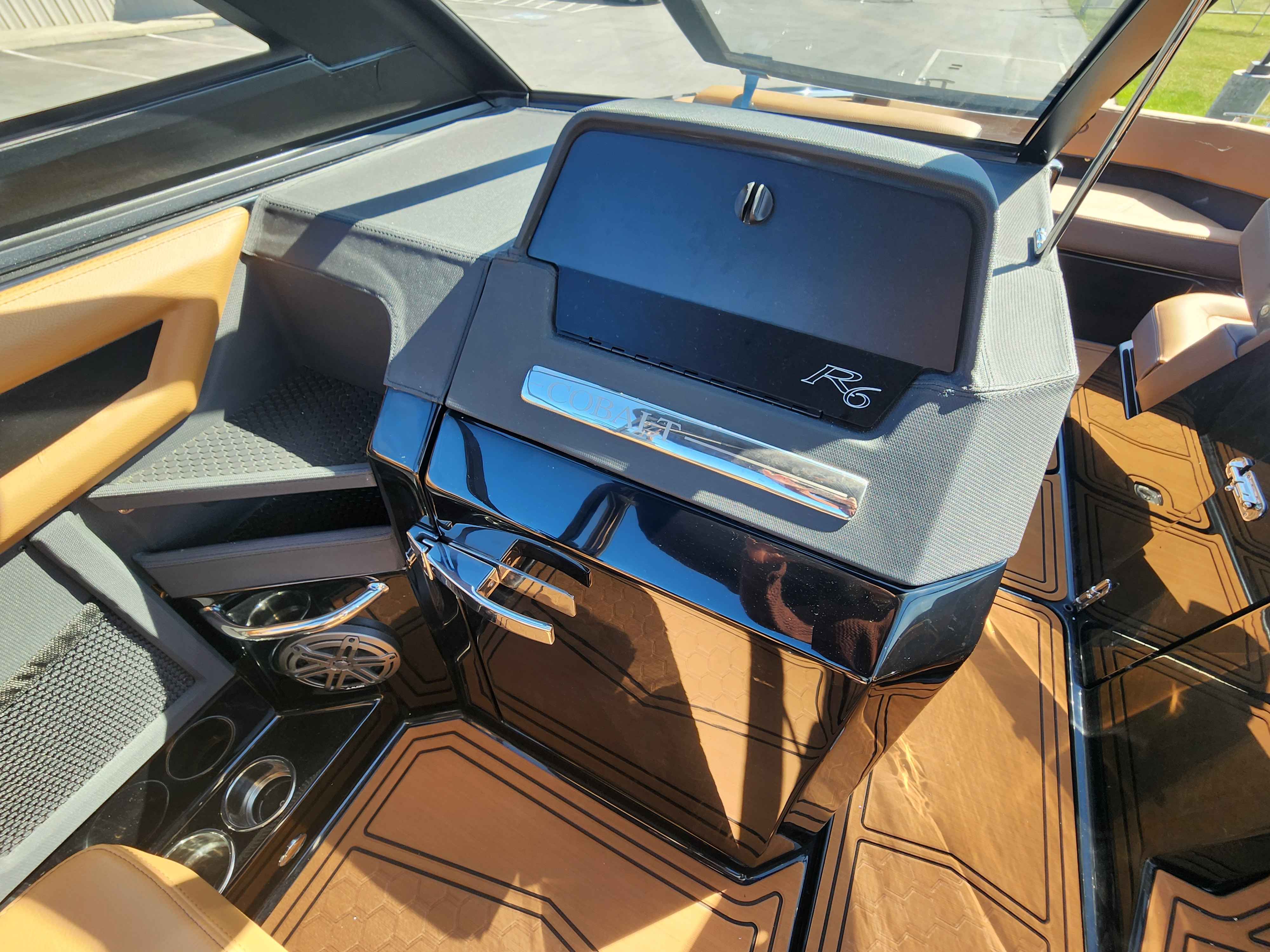 dummy-boat-img