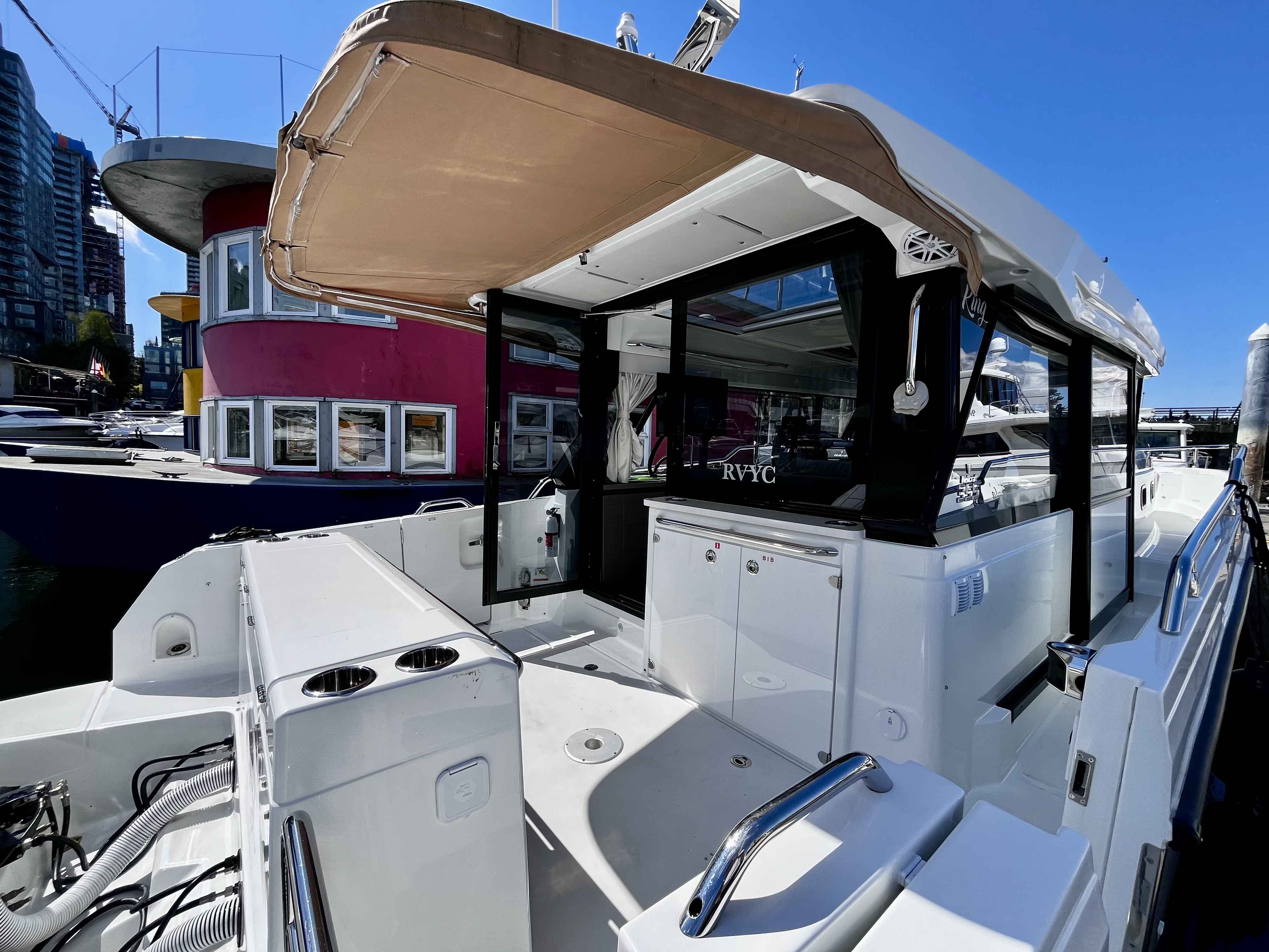 Pre-Owned 2025 Wellcraft 38 Explorer for Sale | Vancouver, BC | M&P Yacht Centre | 67842e24b0cd942f1801e2e6