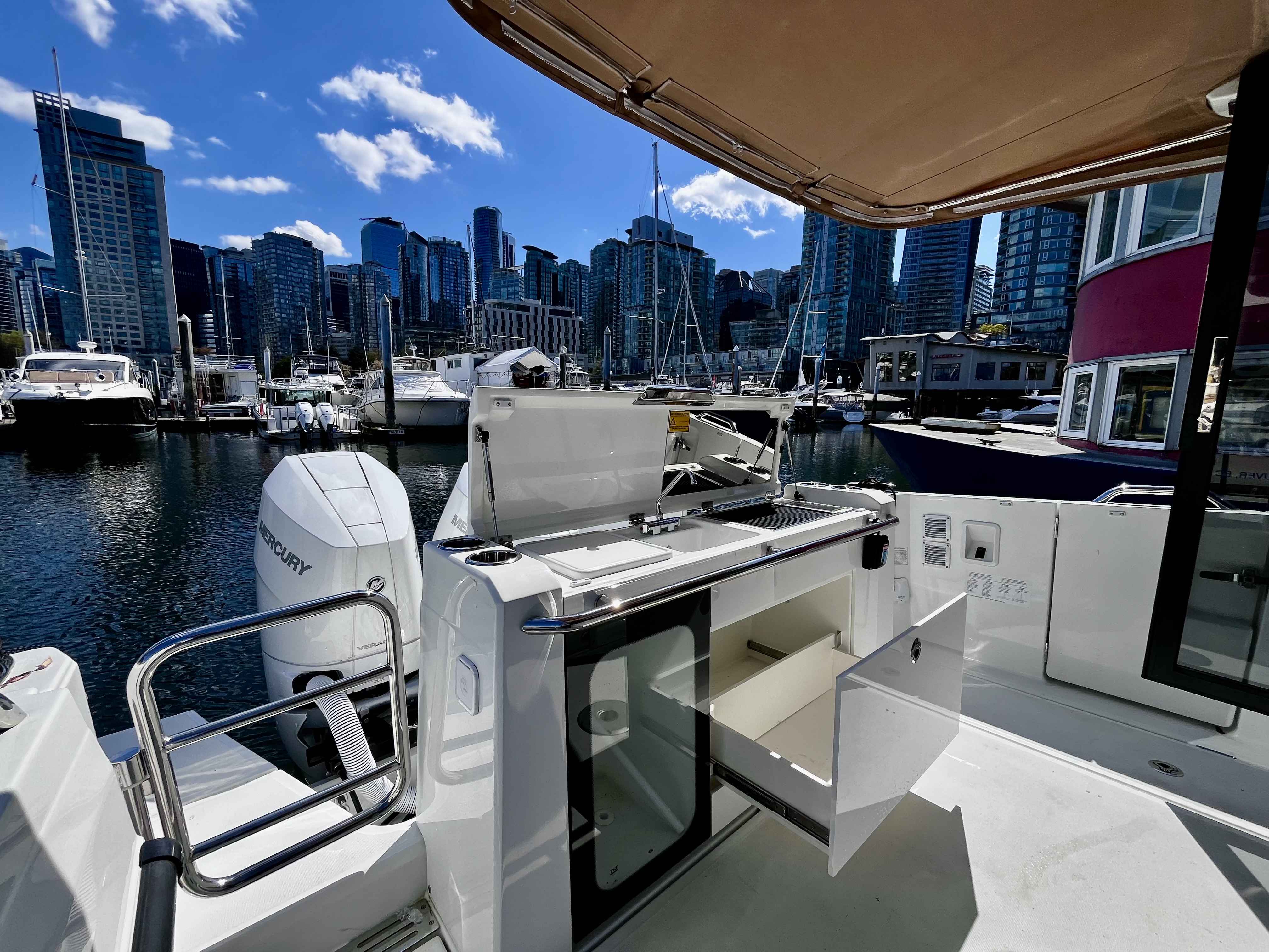 Pre-Owned 2025 Wellcraft 38 Explorer for Sale | Vancouver, BC | M&P Yacht Centre | 67842e24b0cd942f1801e2e6