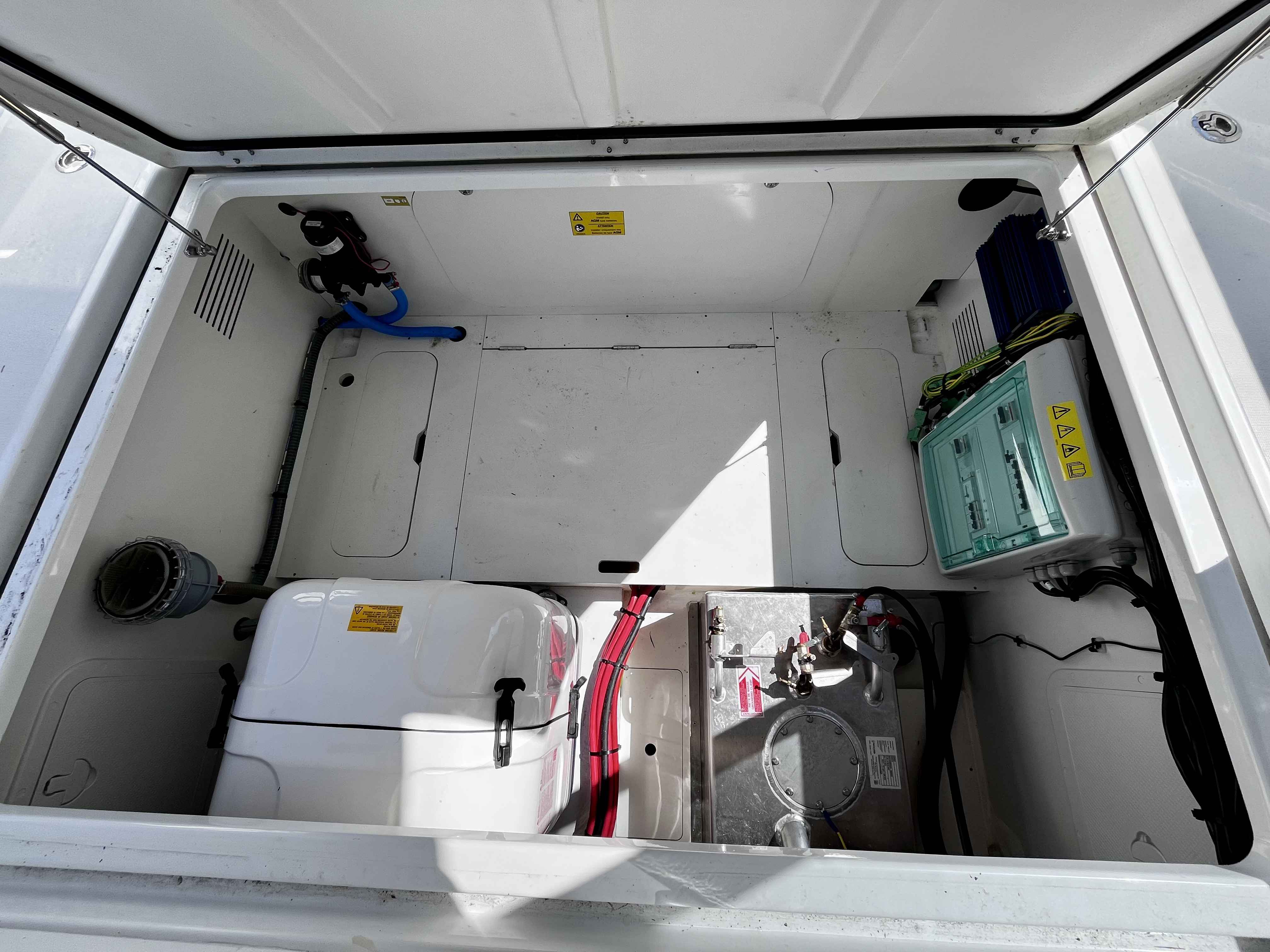 Pre-Owned 2025 Wellcraft 38 Explorer for Sale | Vancouver, BC | M&P Yacht Centre | 67842e24b0cd942f1801e2e6