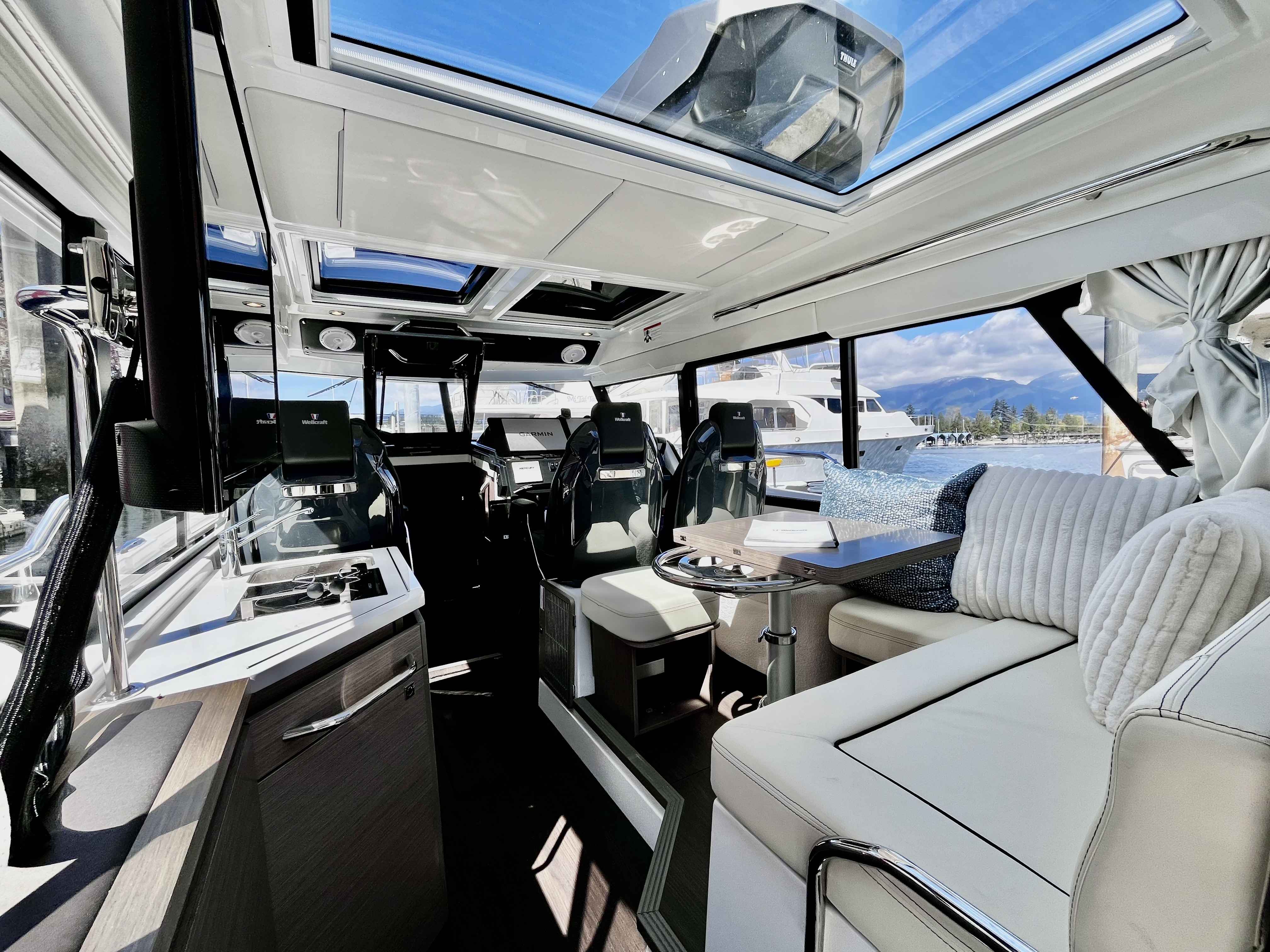 Pre-Owned 2025 Wellcraft 38 Explorer for Sale | Vancouver, BC | M&P Yacht Centre | 67842e24b0cd942f1801e2e6