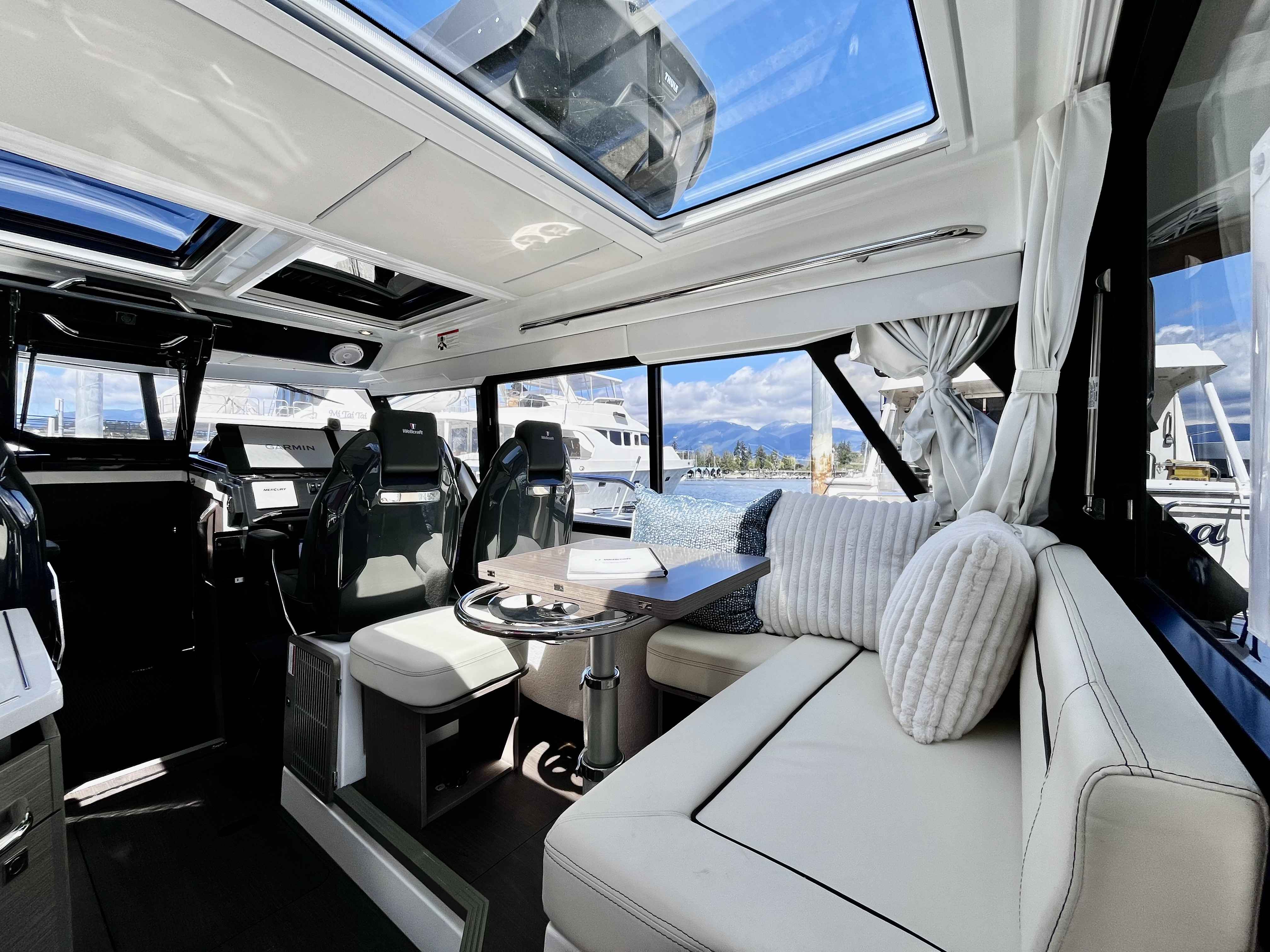 Pre-Owned 2025 Wellcraft 38 Explorer for Sale | Vancouver, BC | M&P Yacht Centre | 67842e24b0cd942f1801e2e6