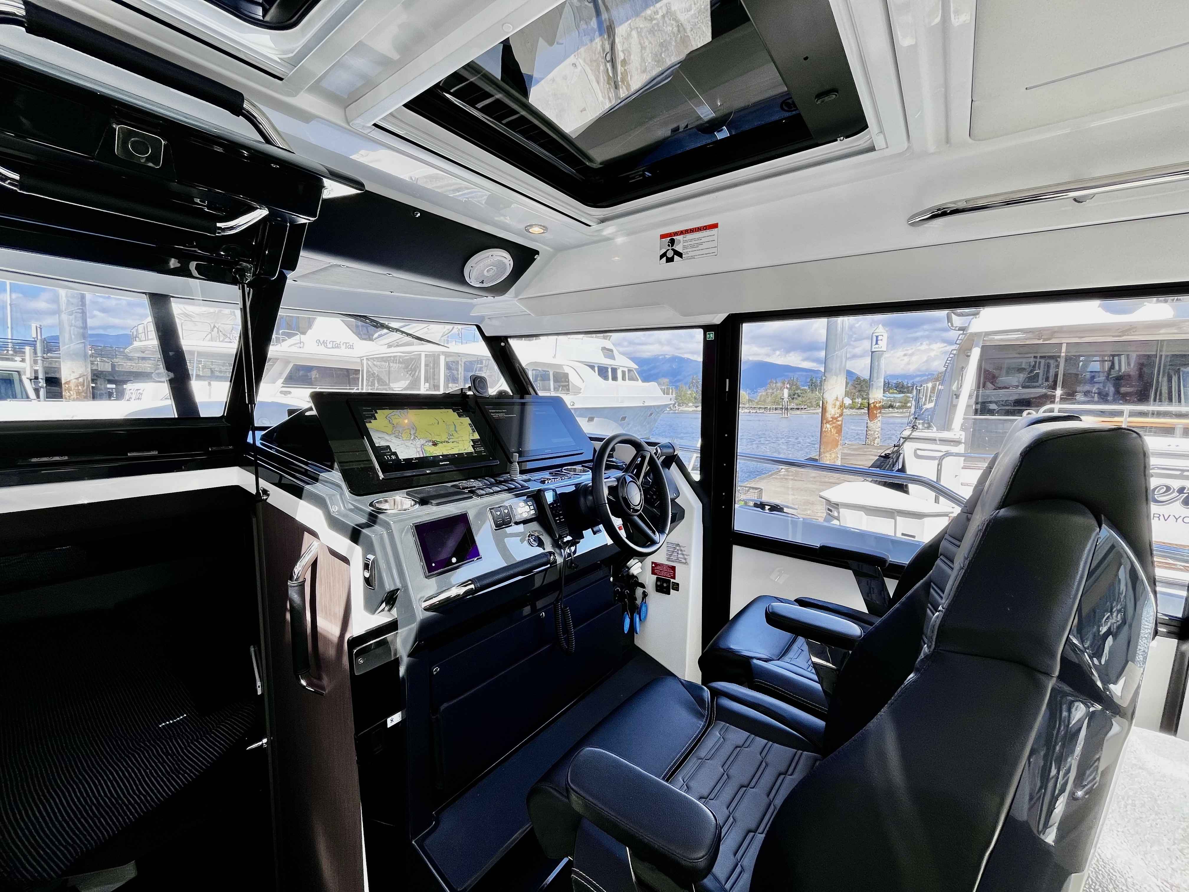 Pre-Owned 2025 Wellcraft 38 Explorer for Sale | Vancouver, BC | M&P Yacht Centre | 67842e24b0cd942f1801e2e6