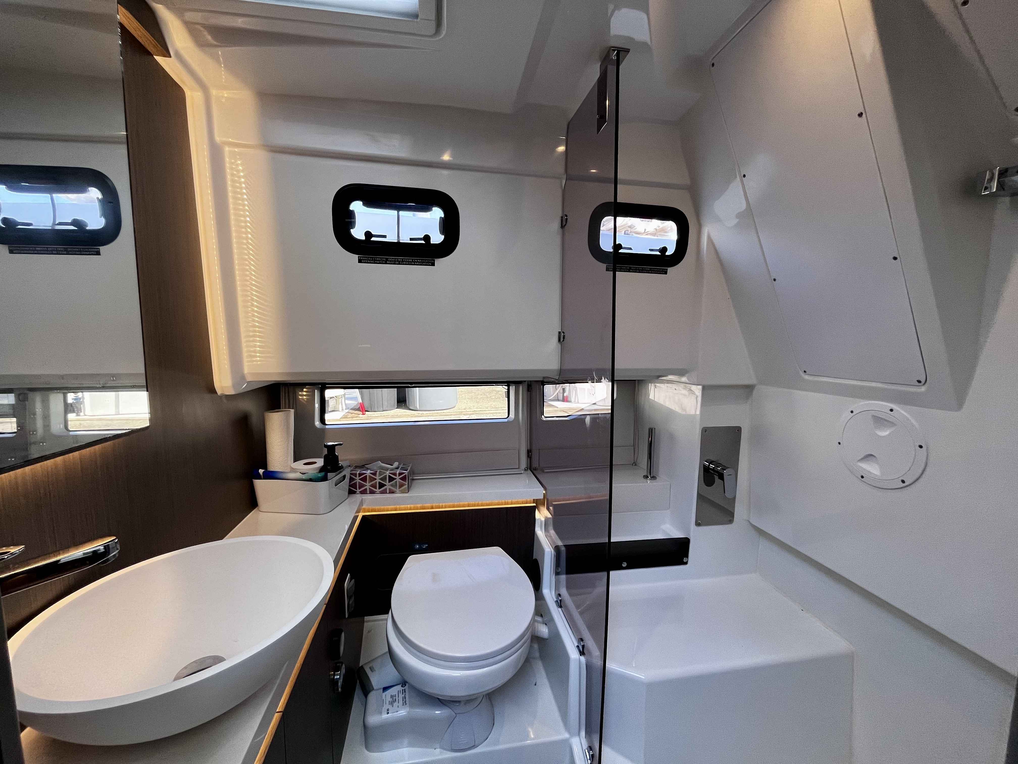 Pre-Owned 2025 Wellcraft 38 Explorer for Sale | Vancouver, BC | M&P Yacht Centre | 67842e24b0cd942f1801e2e6