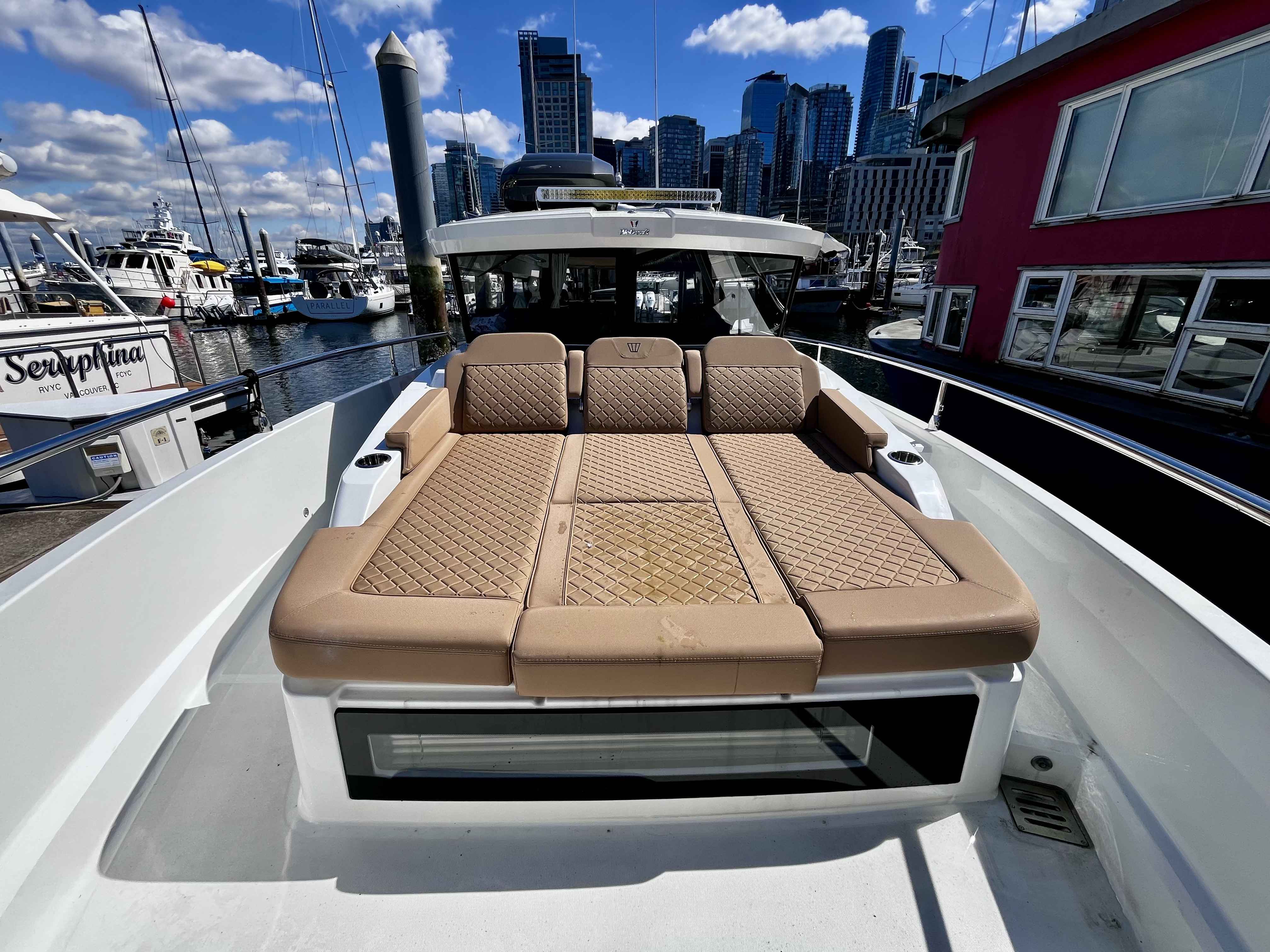 Pre-Owned 2025 Wellcraft 38 Explorer for Sale | Vancouver, BC | M&P Yacht Centre | 67842e24b0cd942f1801e2e6