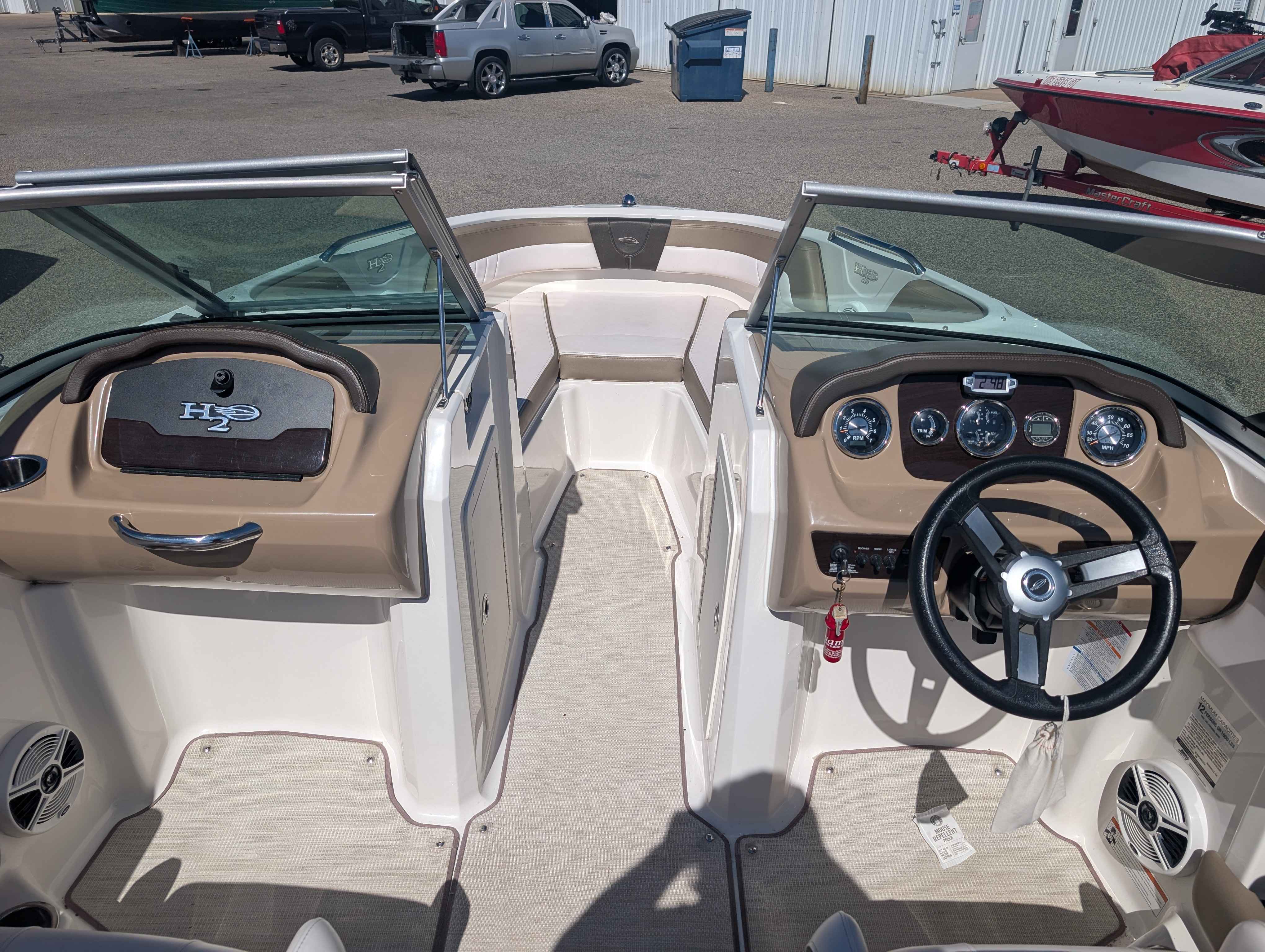 boat-carouselImage-image