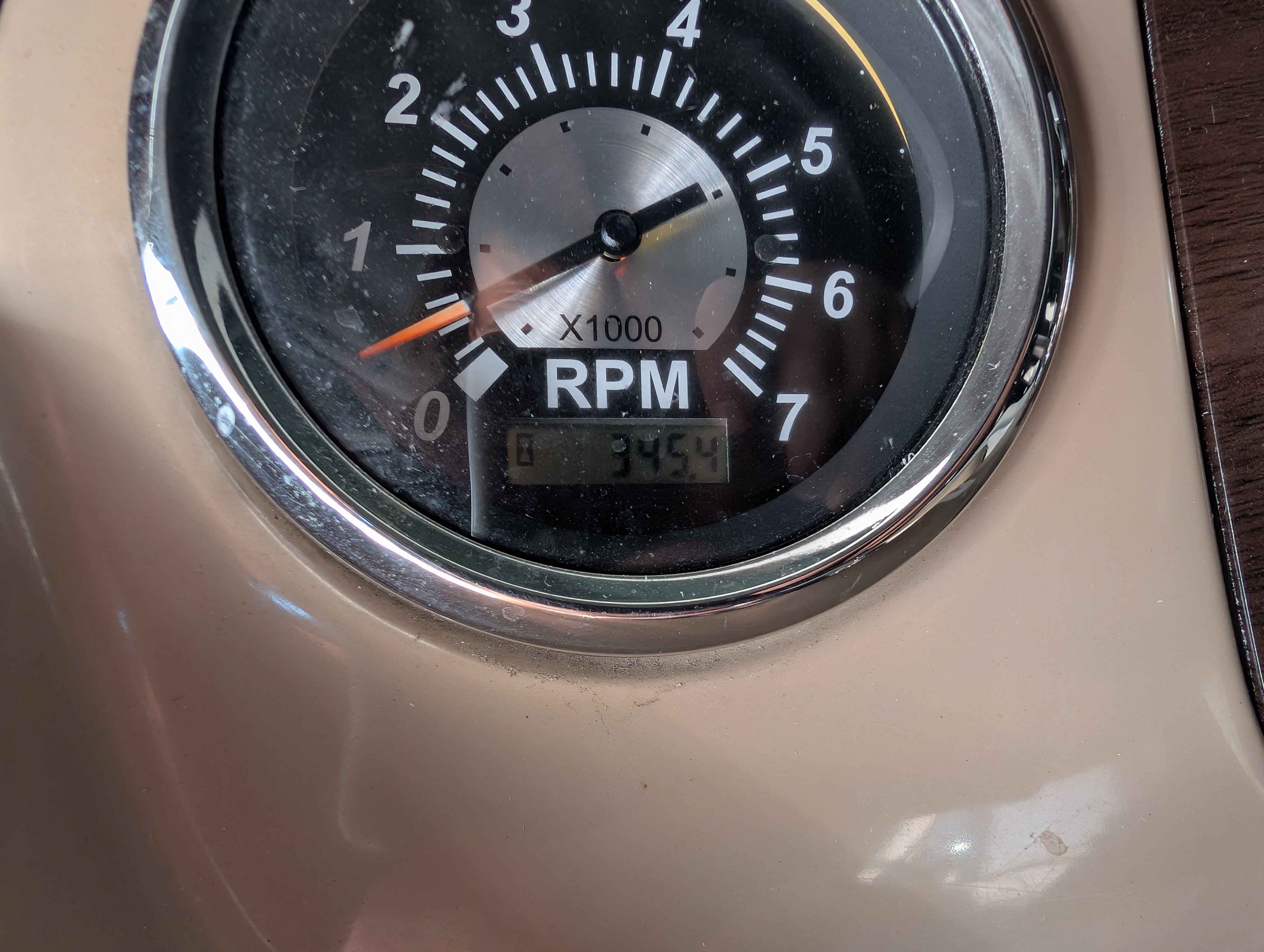 boat-carouselImage-image