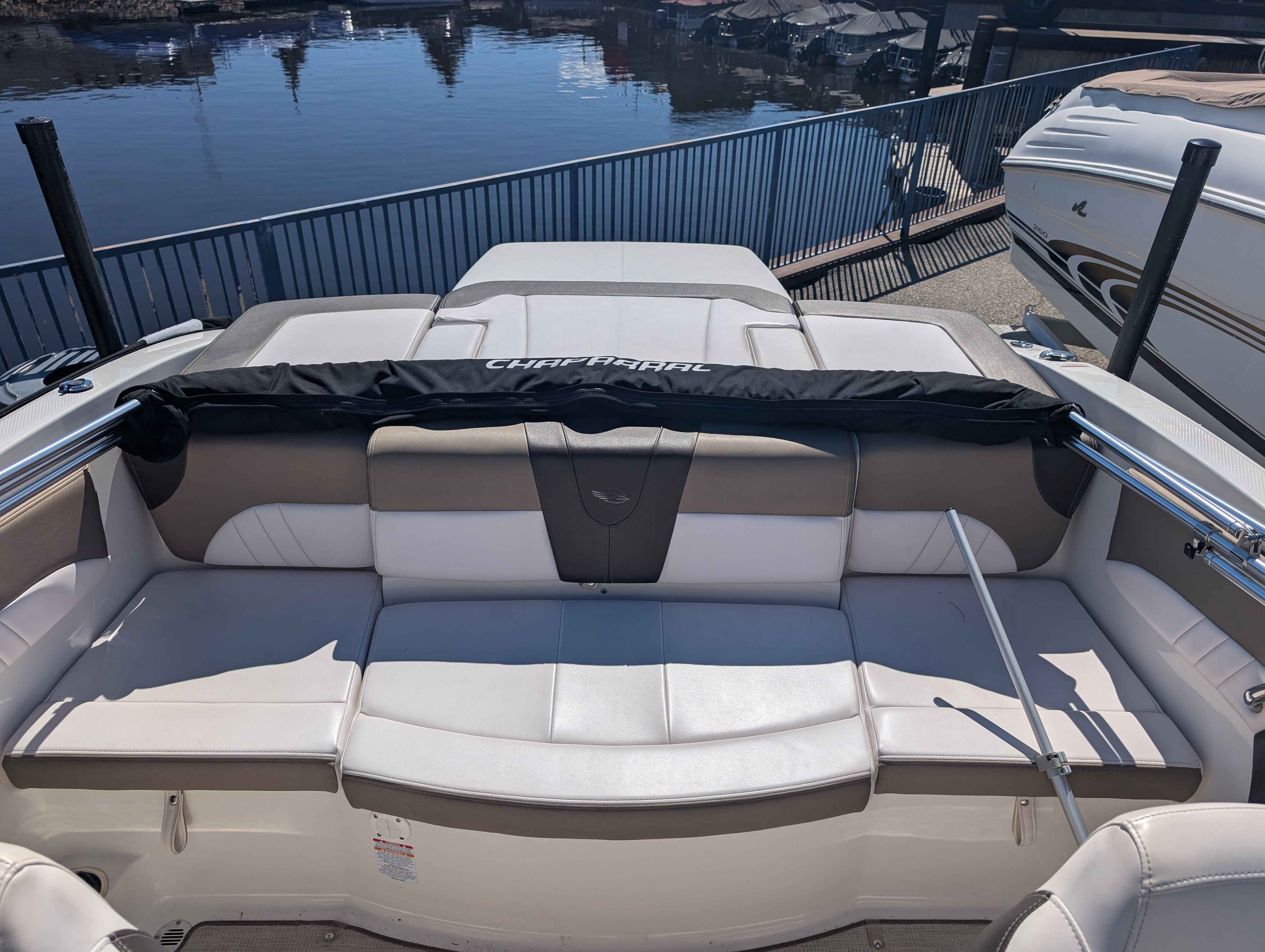 boat-carouselImage-image