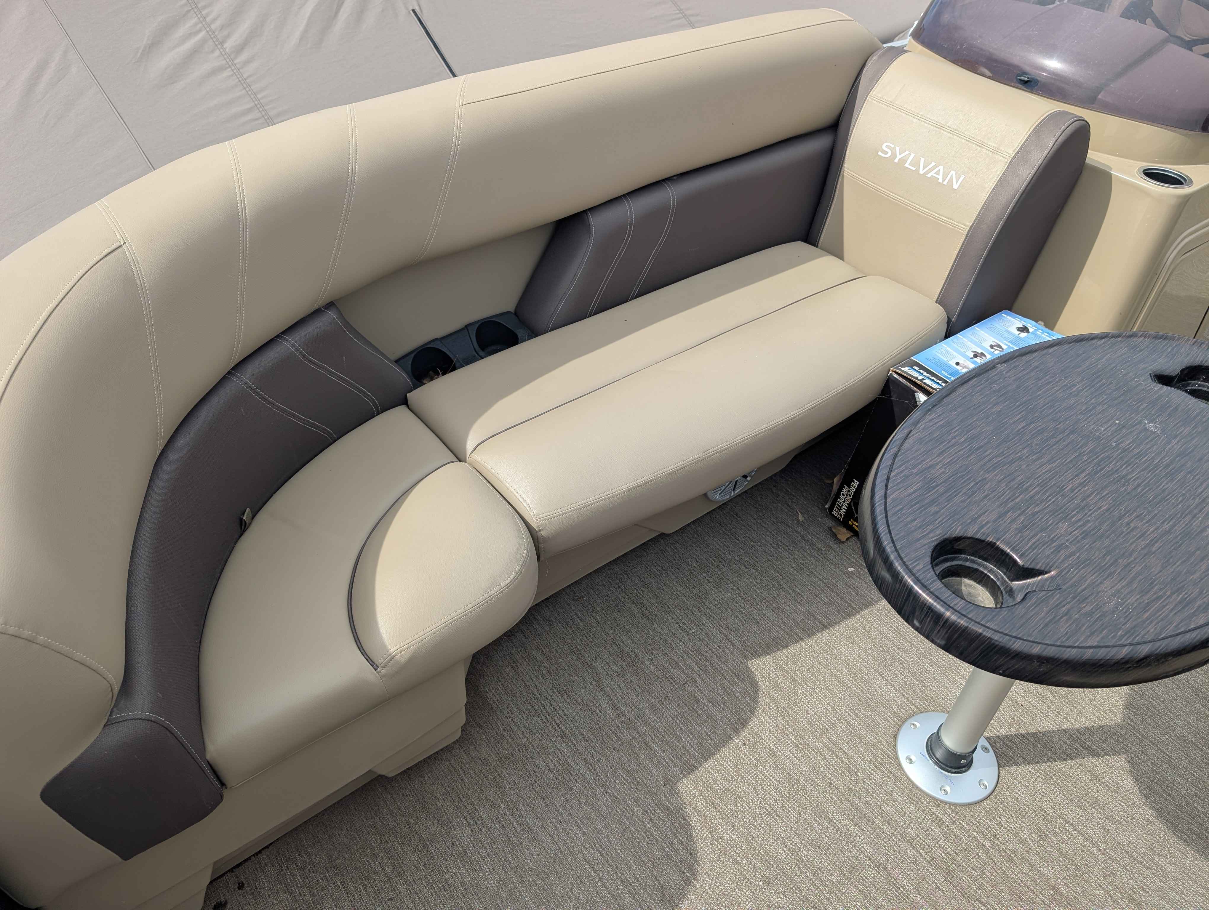 boat-carouselImage-image