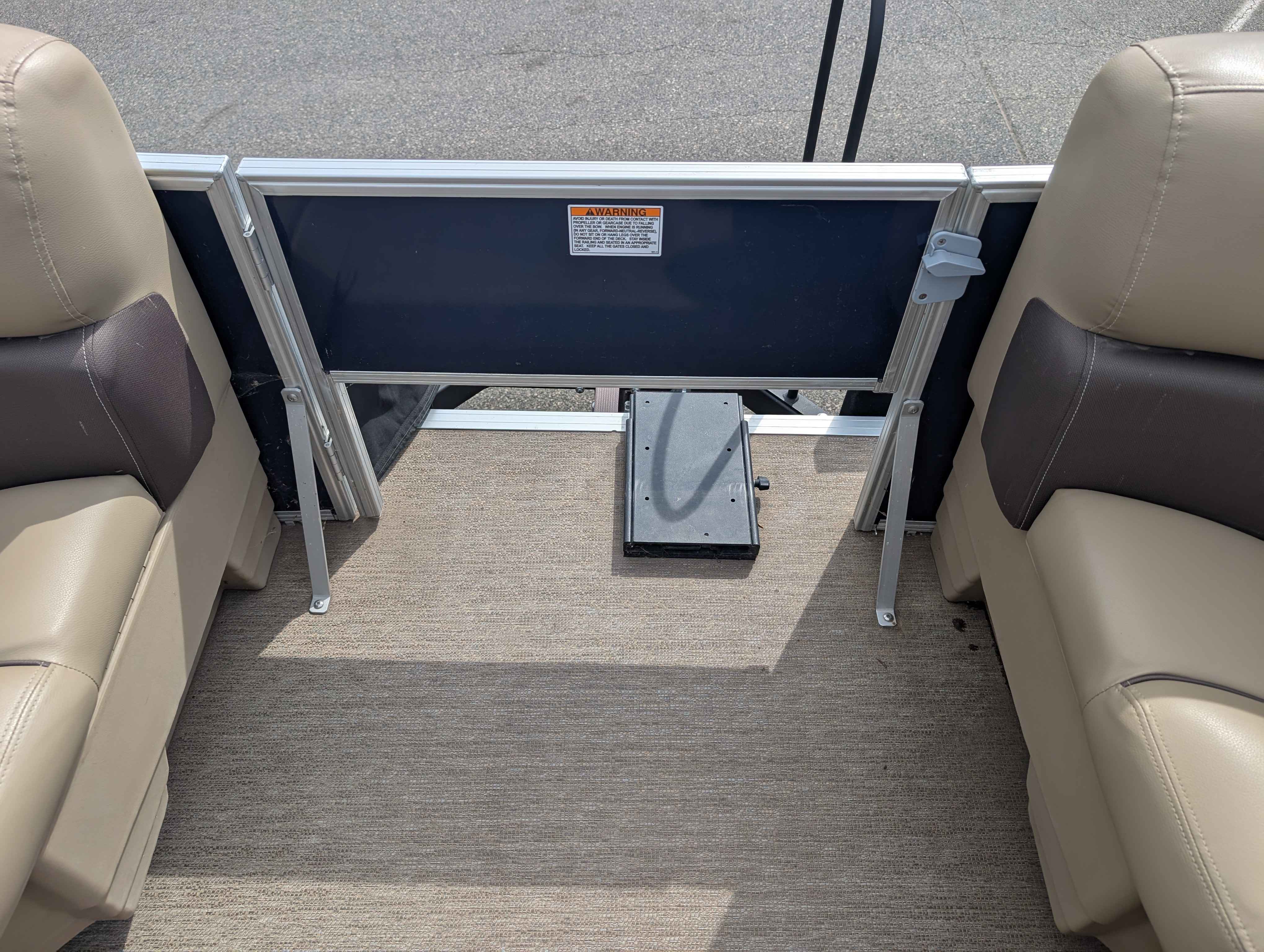 boat-carouselImage-image