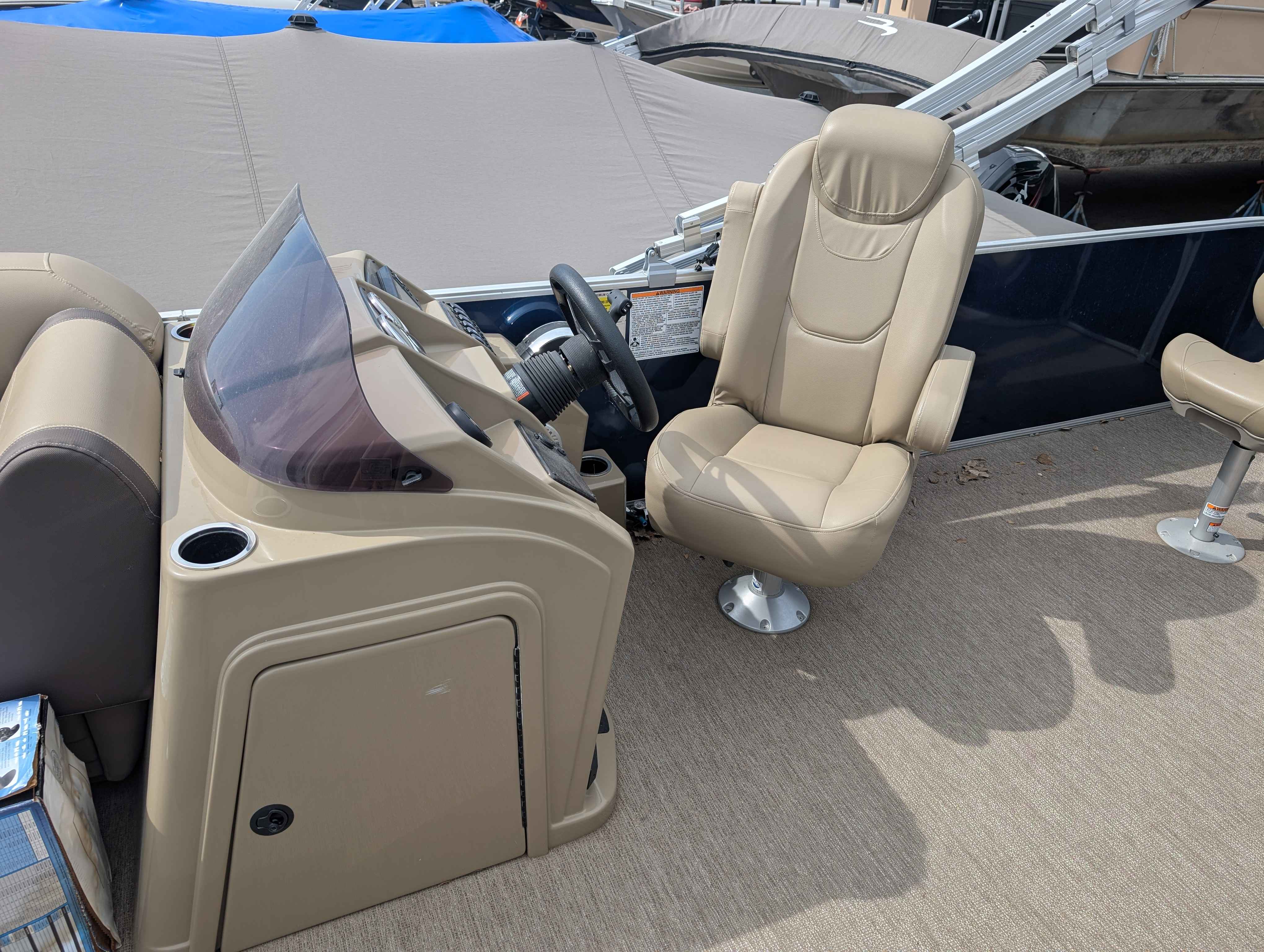 boat-carouselImage-image