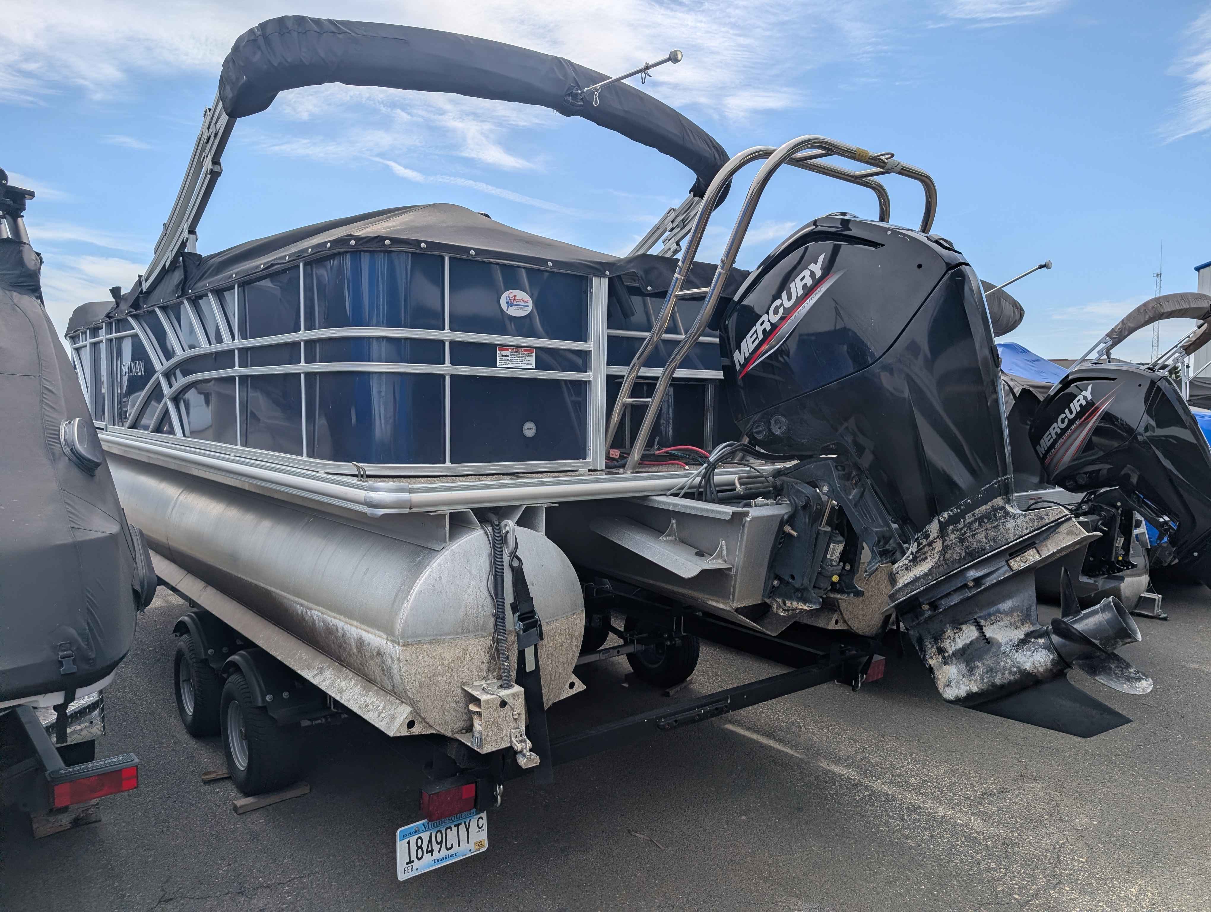 boat-carouselImage-image