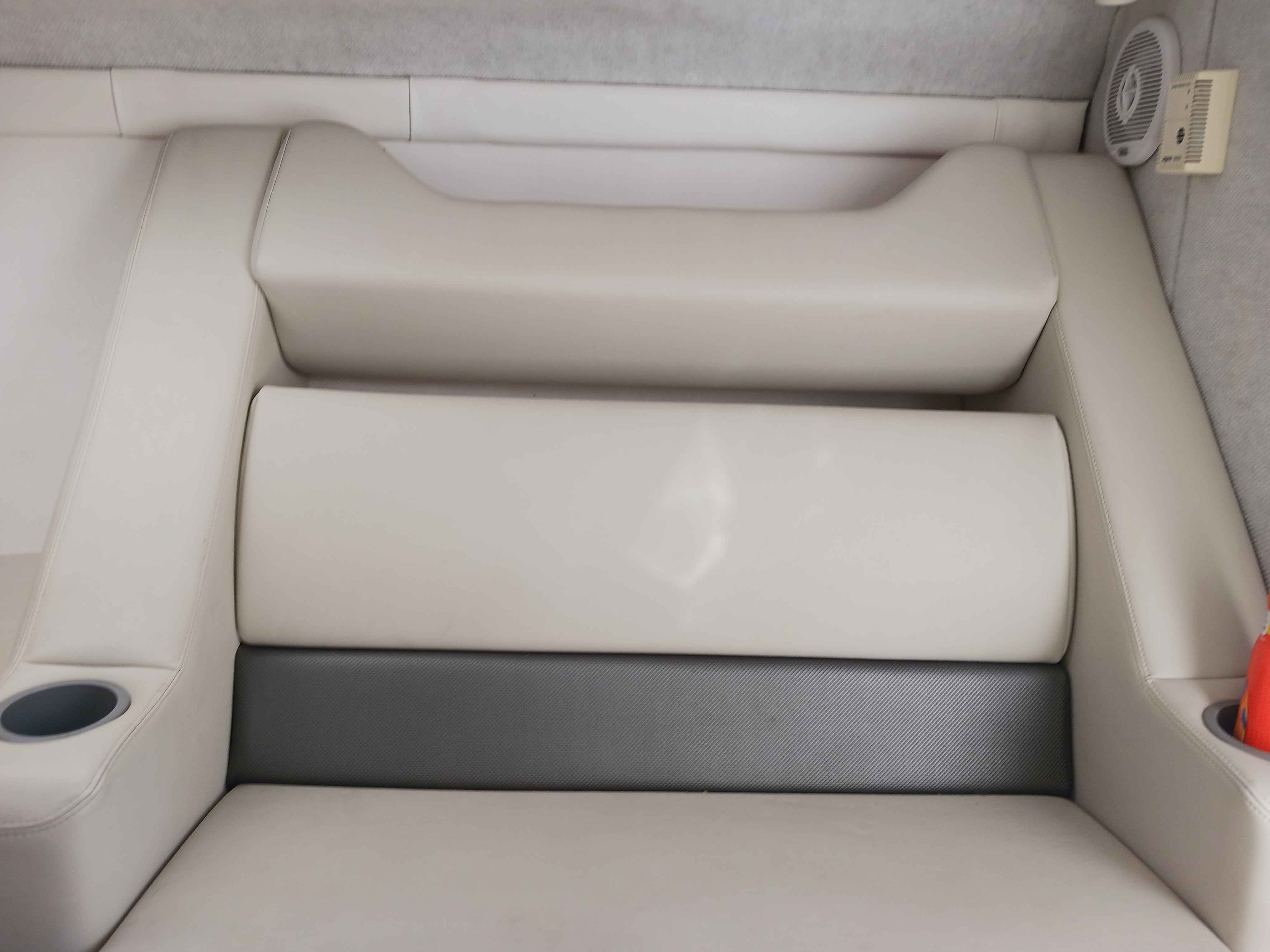 boat-carouselImage-image