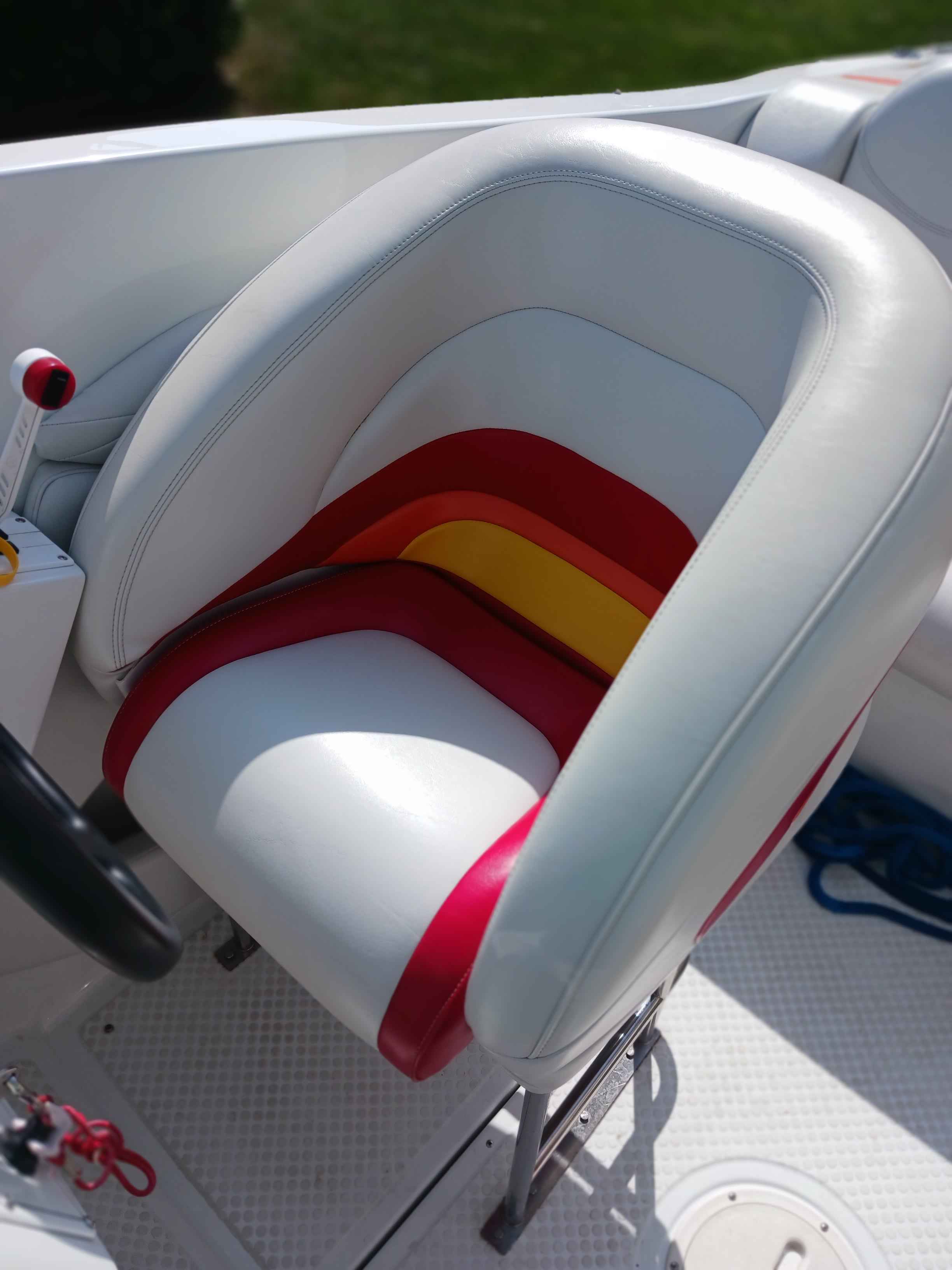 boat-carouselImage-image