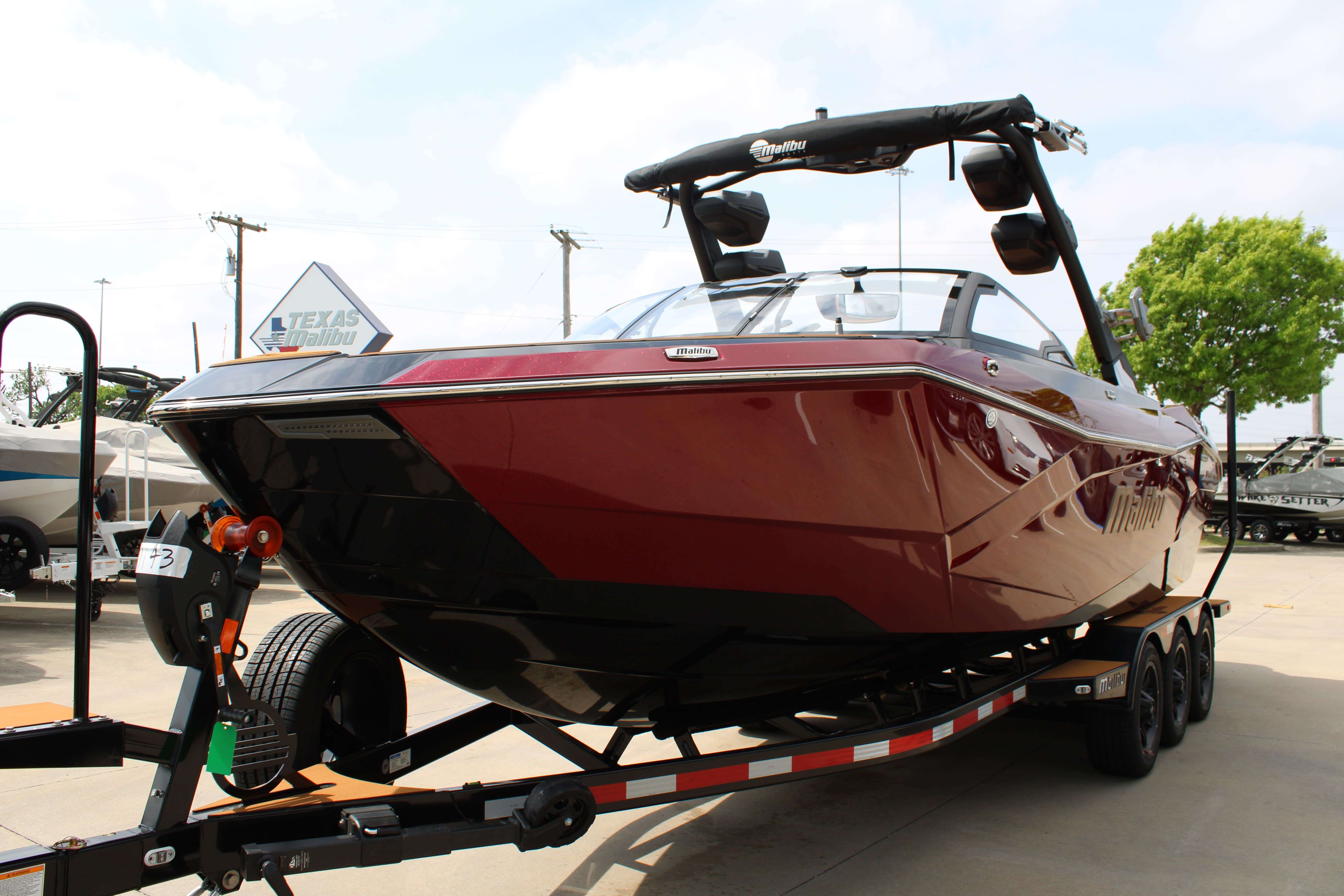 2026 Malibu Boats 26 LSV-4