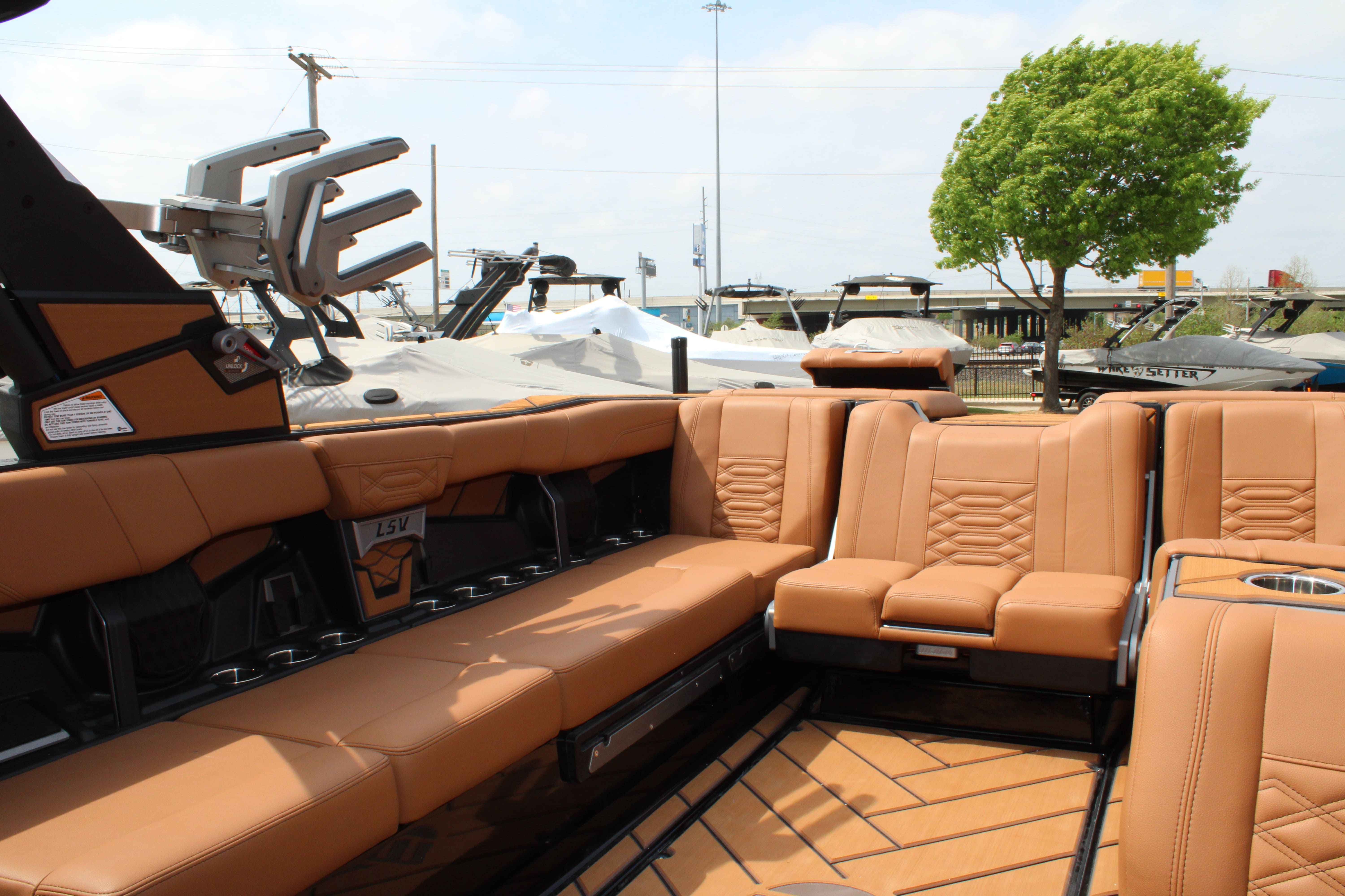 2026 Malibu Boats 26 LSV-16